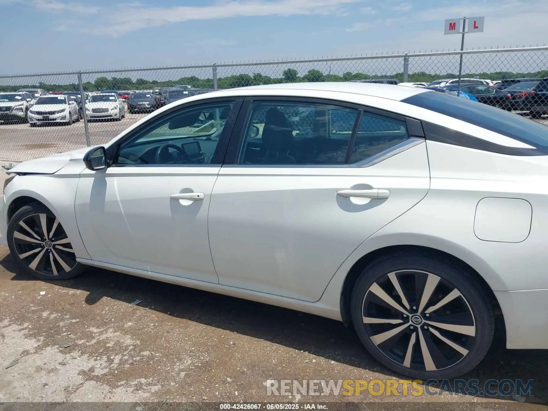 14 Photograph of a damaged car 1N4BL4CV2MN360884 NISSAN ALTIMA 2021