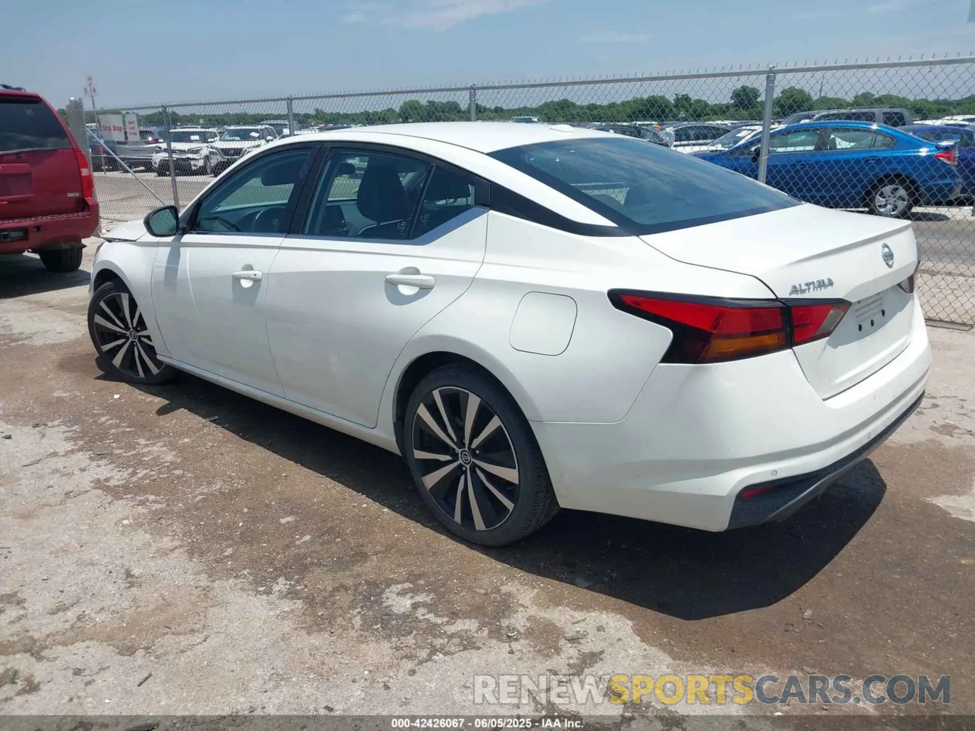 3 Photograph of a damaged car 1N4BL4CV2MN360884 NISSAN ALTIMA 2021