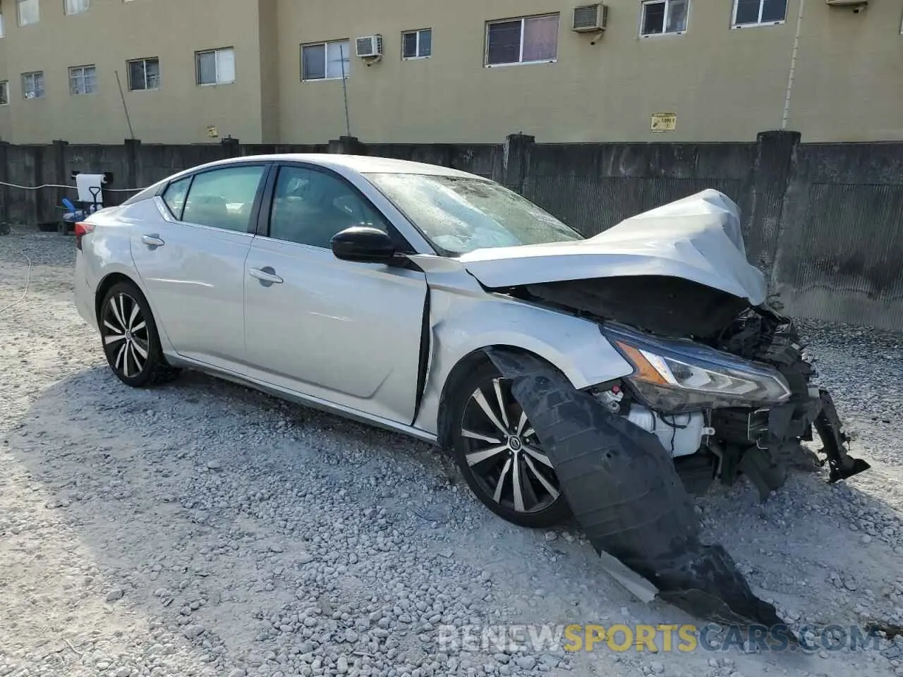 4 Photograph of a damaged car 1N4BL4CV2MN390760 NISSAN ALTIMA 2021