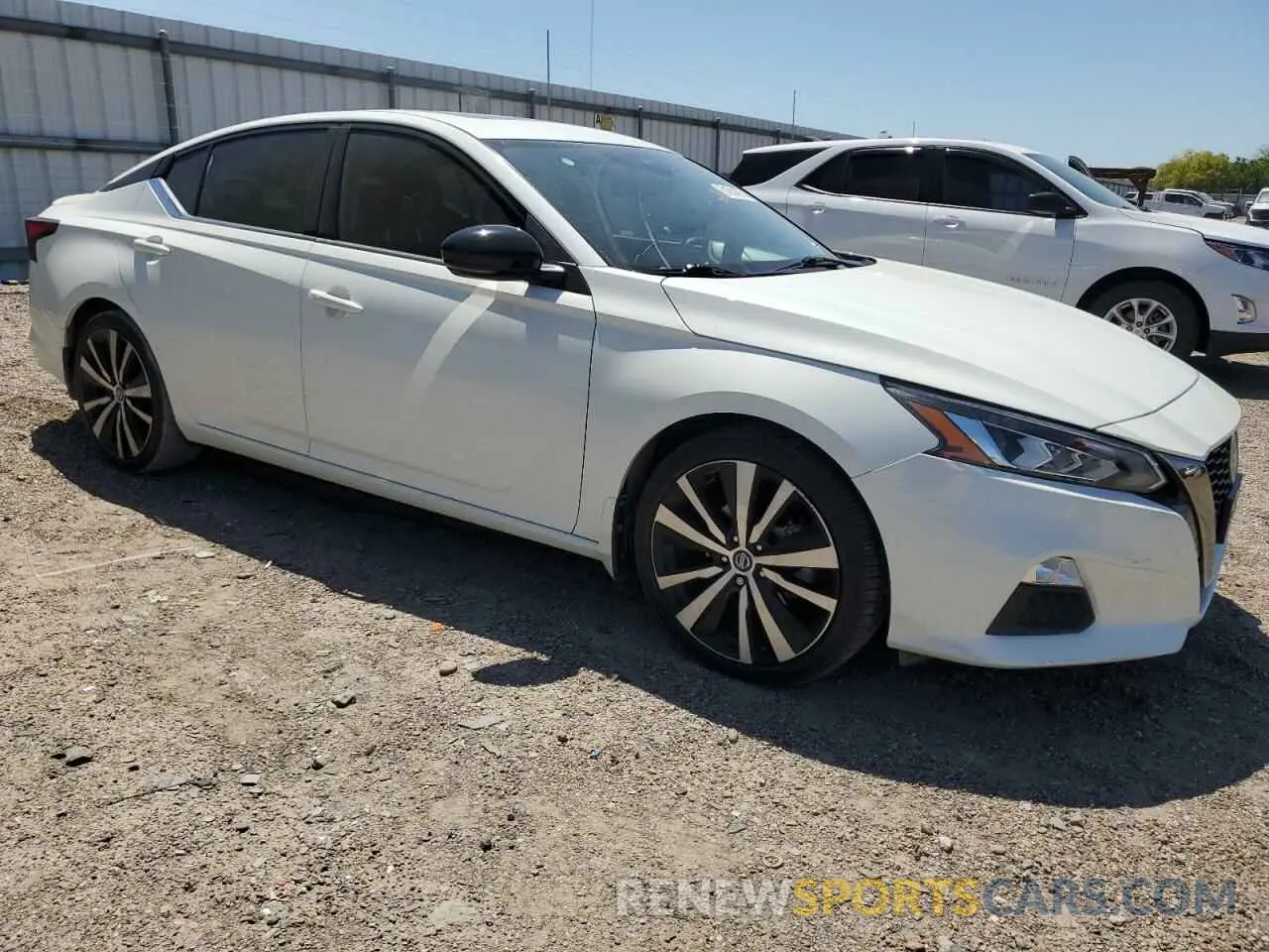4 Photograph of a damaged car 1N4BL4CV3MN362210 NISSAN ALTIMA 2021