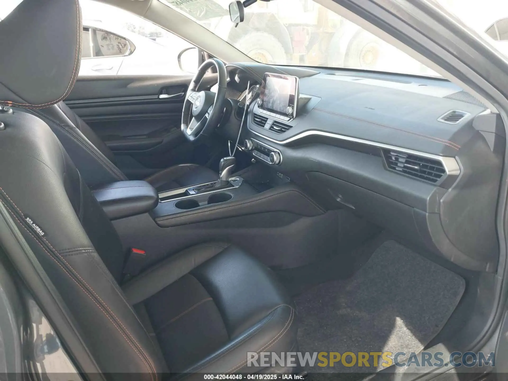 5 Photograph of a damaged car 1N4BL4CV3MN374759 NISSAN ALTIMA 2021