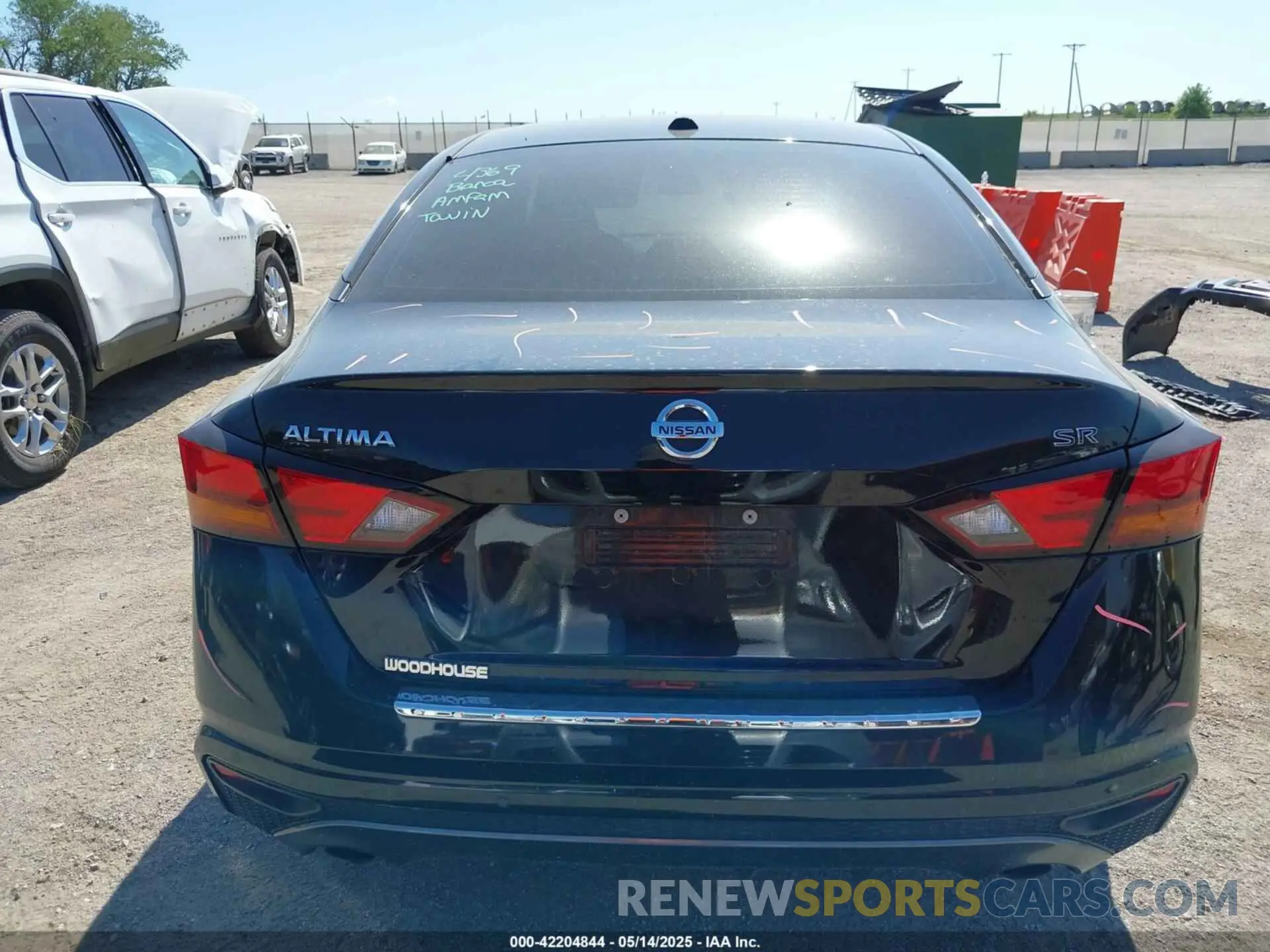 17 Photograph of a damaged car 1N4BL4CV3MN396129 NISSAN ALTIMA 2021