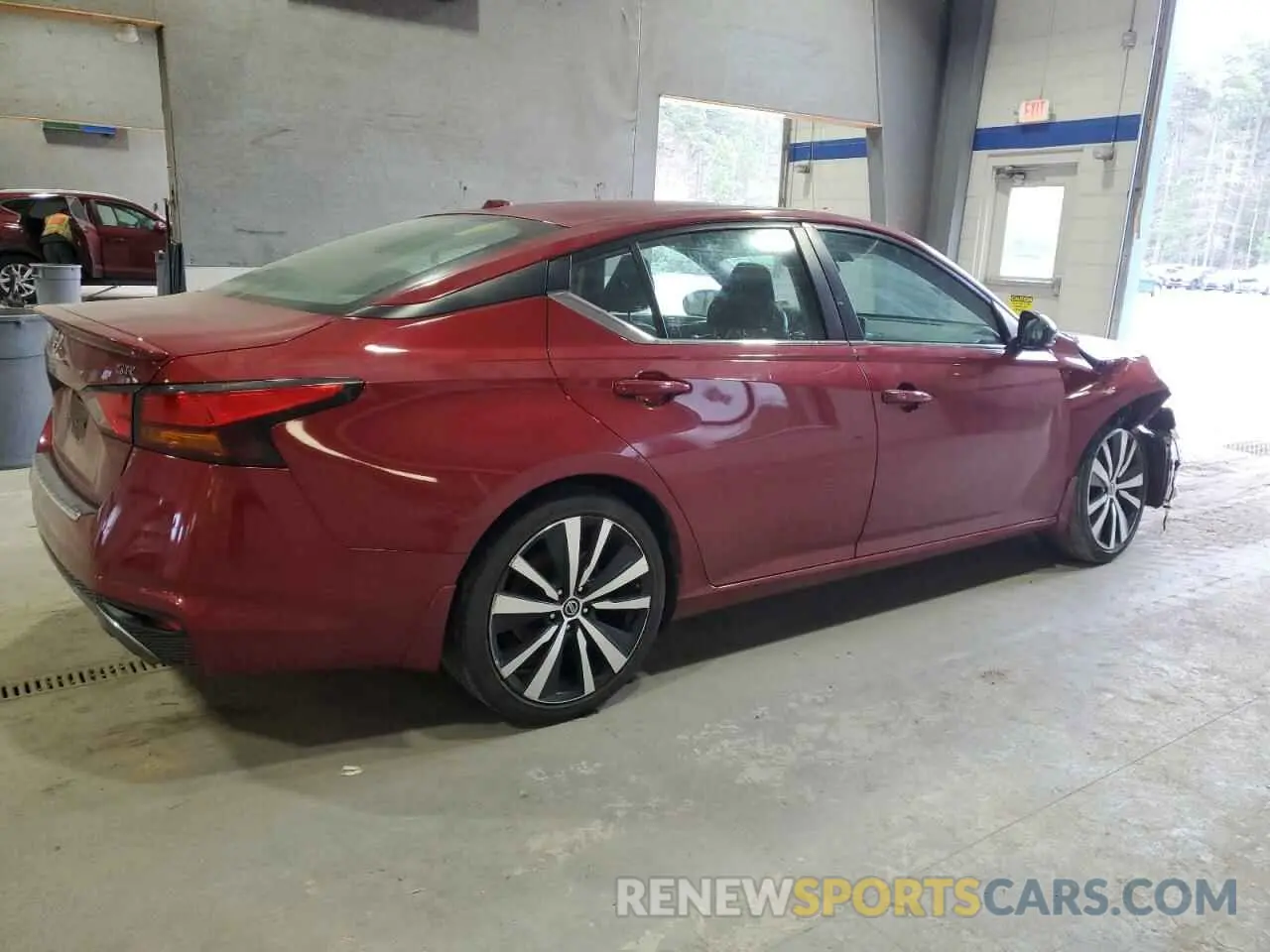 3 Photograph of a damaged car 1N4BL4CV4MN372924 NISSAN ALTIMA 2021
