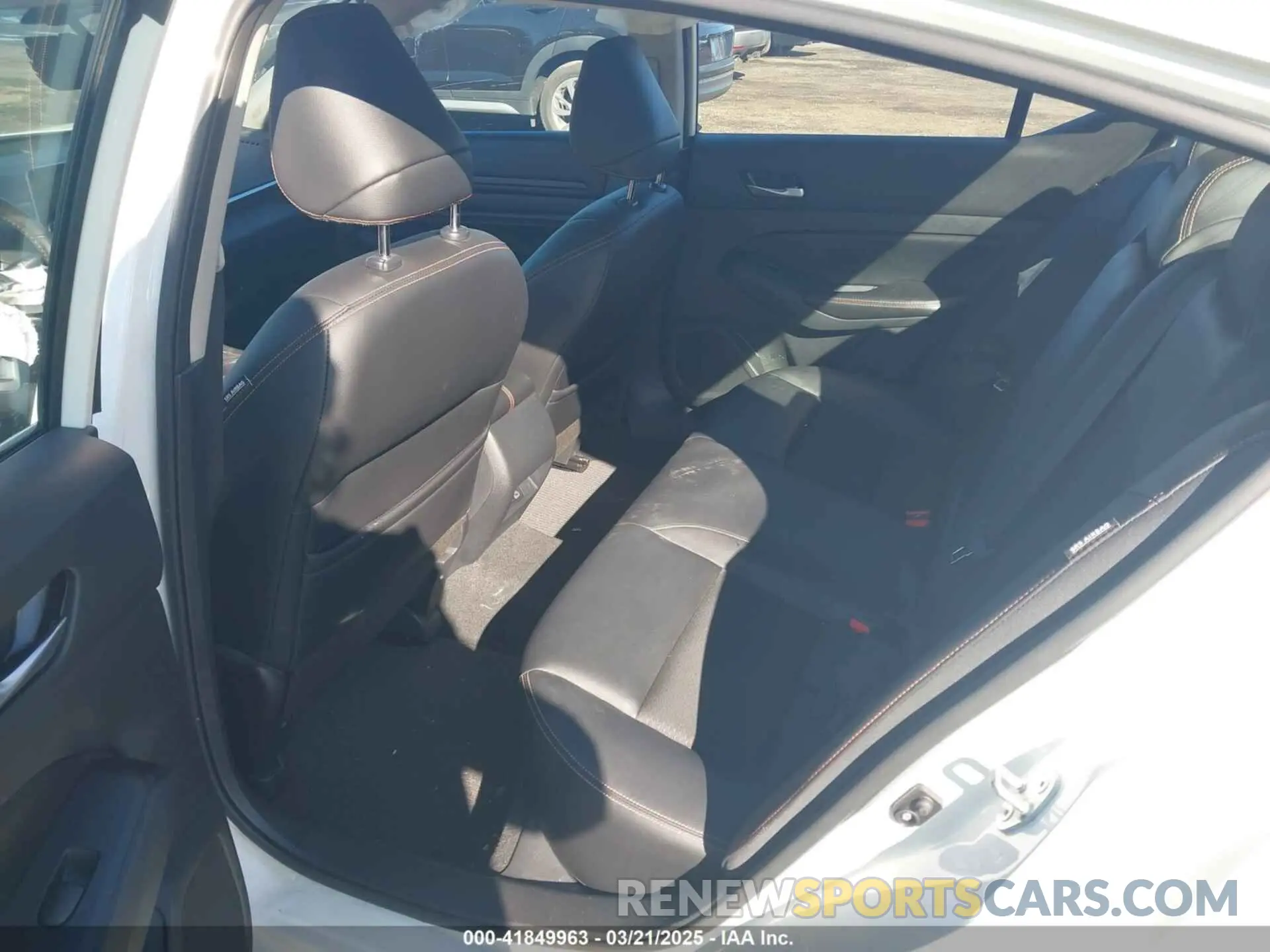 8 Photograph of a damaged car 1N4BL4CV4MN390338 NISSAN ALTIMA 2021