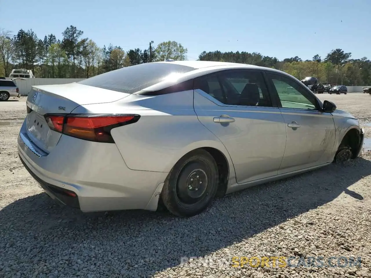 3 Photograph of a damaged car 1N4BL4CV5MN418003 NISSAN ALTIMA 2021