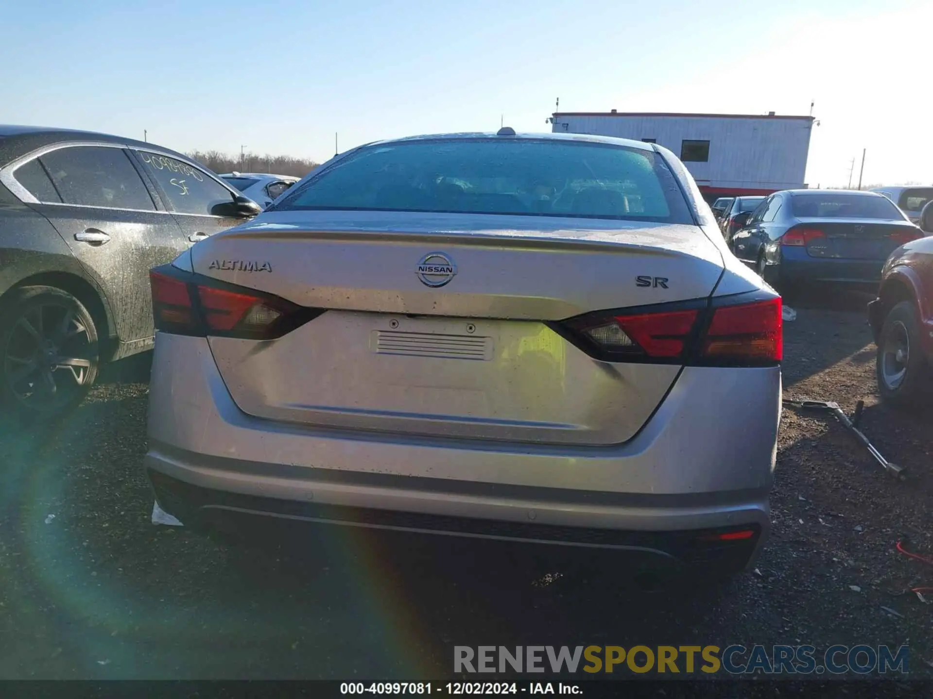 16 Photograph of a damaged car 1N4BL4CV6MN333607 NISSAN ALTIMA 2021