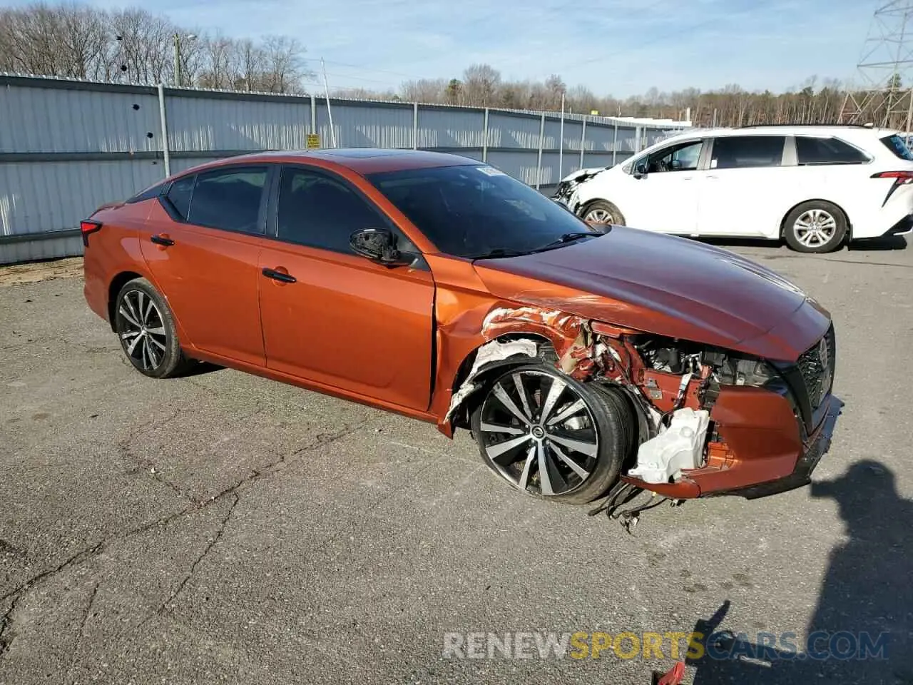 4 Photograph of a damaged car 1N4BL4CV6MN355686 NISSAN ALTIMA 2021