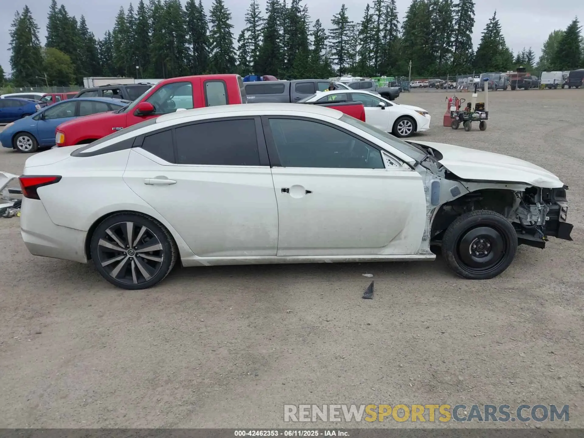 14 Photograph of a damaged car 1N4BL4CV6MN414462 NISSAN ALTIMA 2021