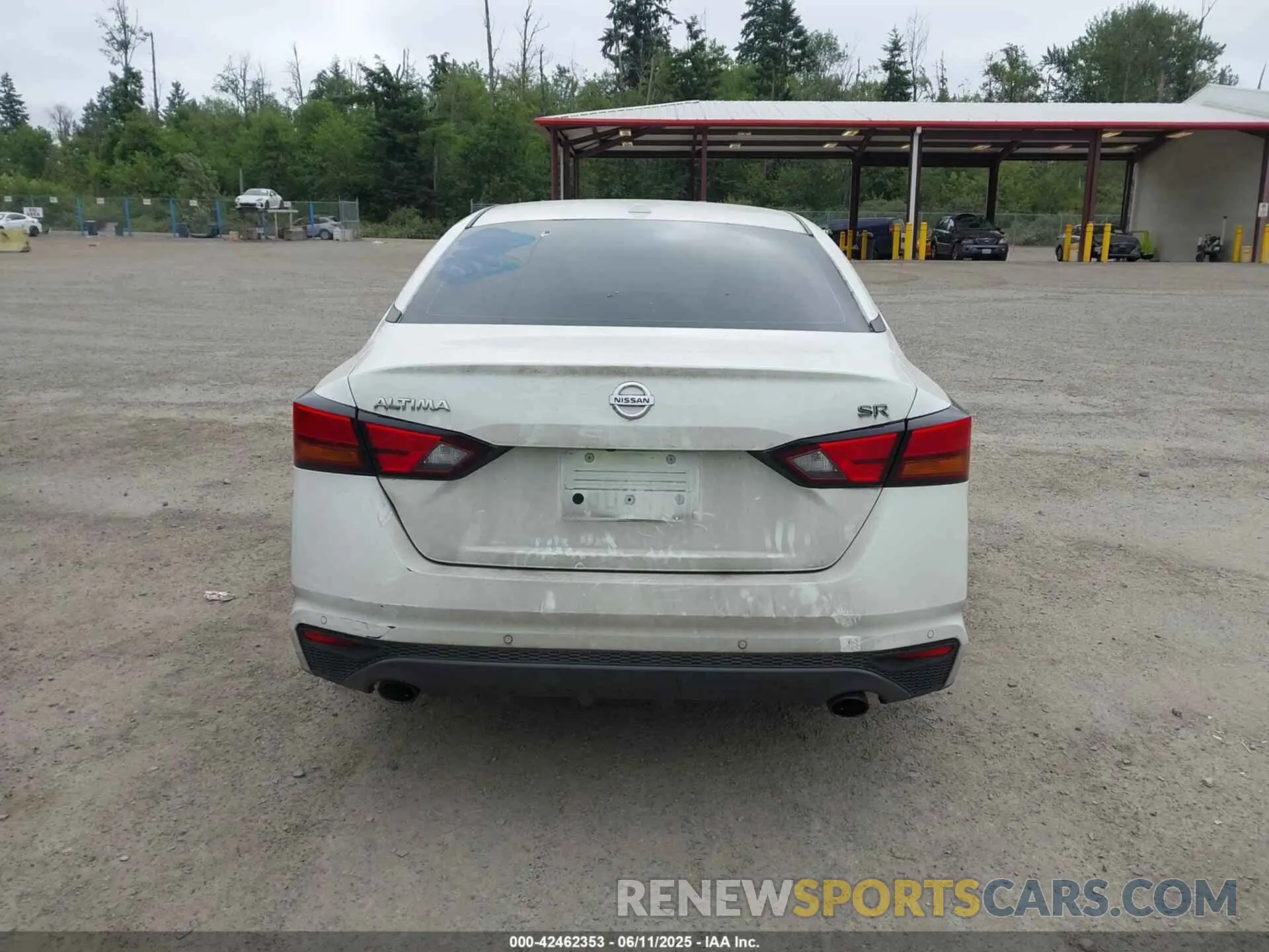 17 Photograph of a damaged car 1N4BL4CV6MN414462 NISSAN ALTIMA 2021