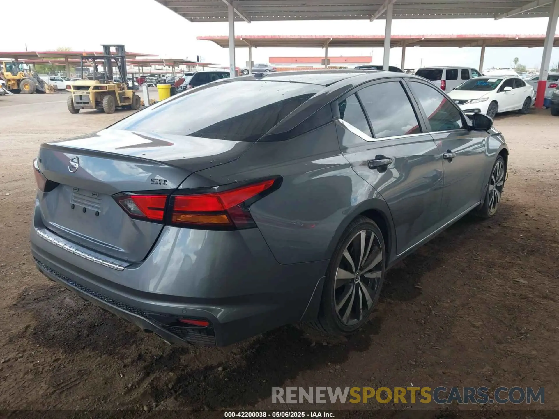 4 Photograph of a damaged car 1N4BL4CV7MN311485 NISSAN ALTIMA 2021
