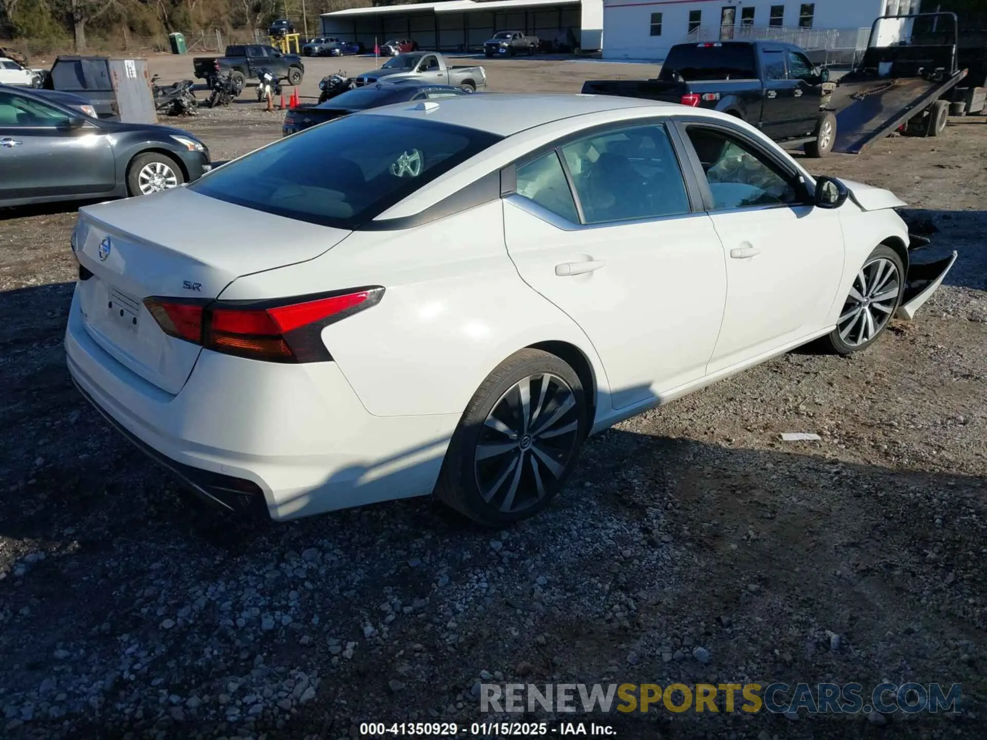 4 Photograph of a damaged car 1N4BL4CV7MN366311 NISSAN ALTIMA 2021