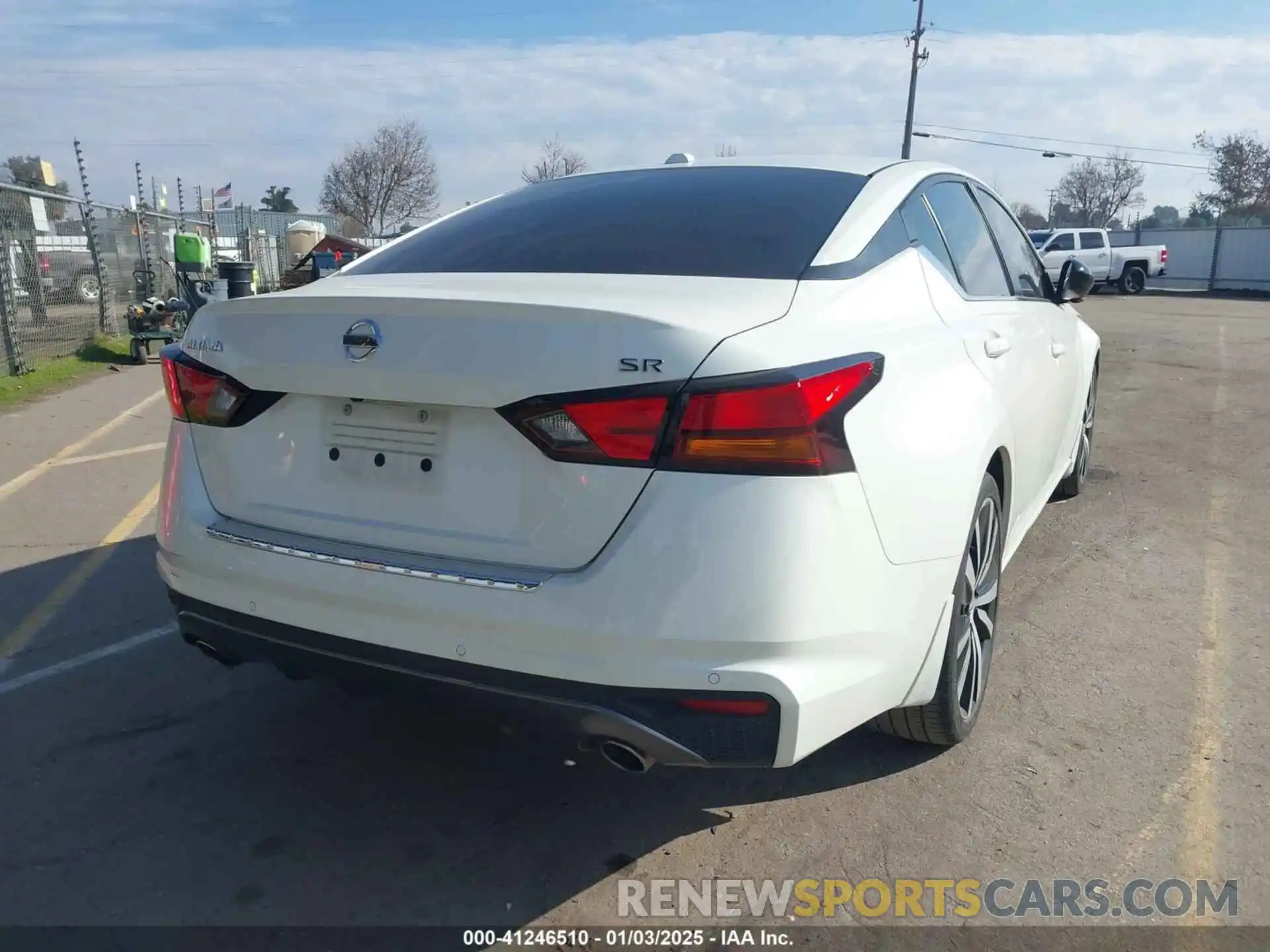 4 Photograph of a damaged car 1N4BL4CV8MN346102 NISSAN ALTIMA 2021