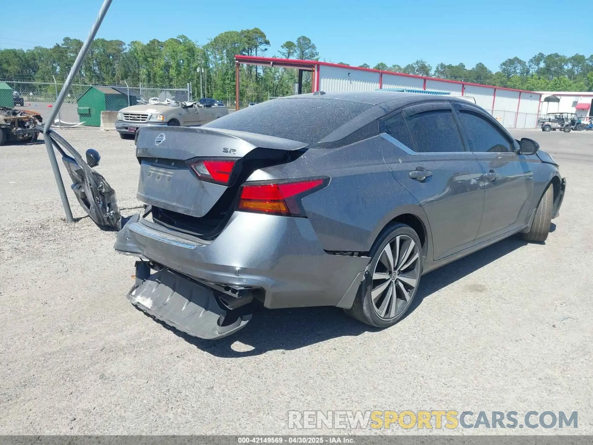 4 Photograph of a damaged car 1N4BL4CV8MN367127 NISSAN ALTIMA 2021