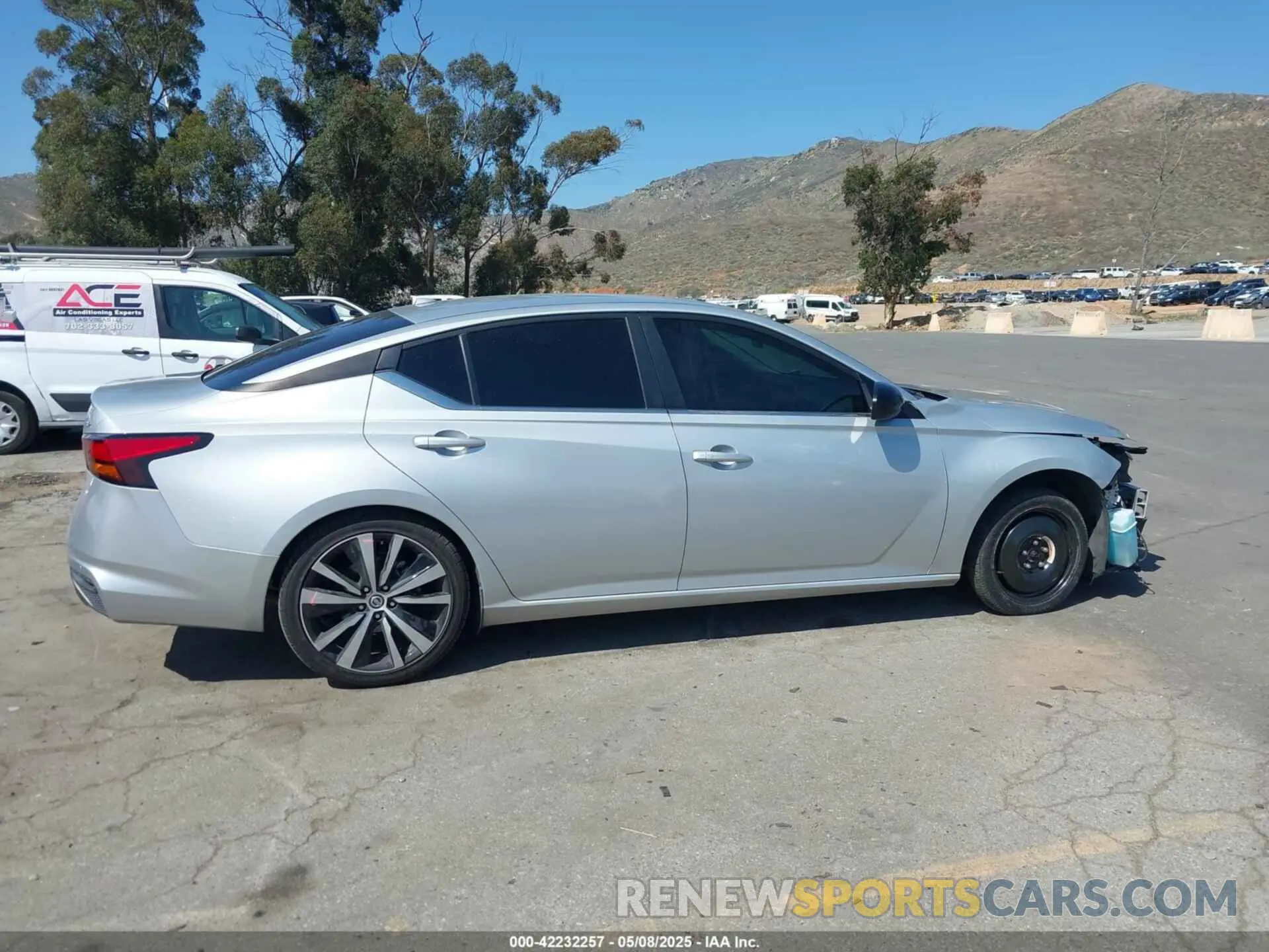 14 Photograph of a damaged car 1N4BL4CV8MN418271 NISSAN ALTIMA 2021