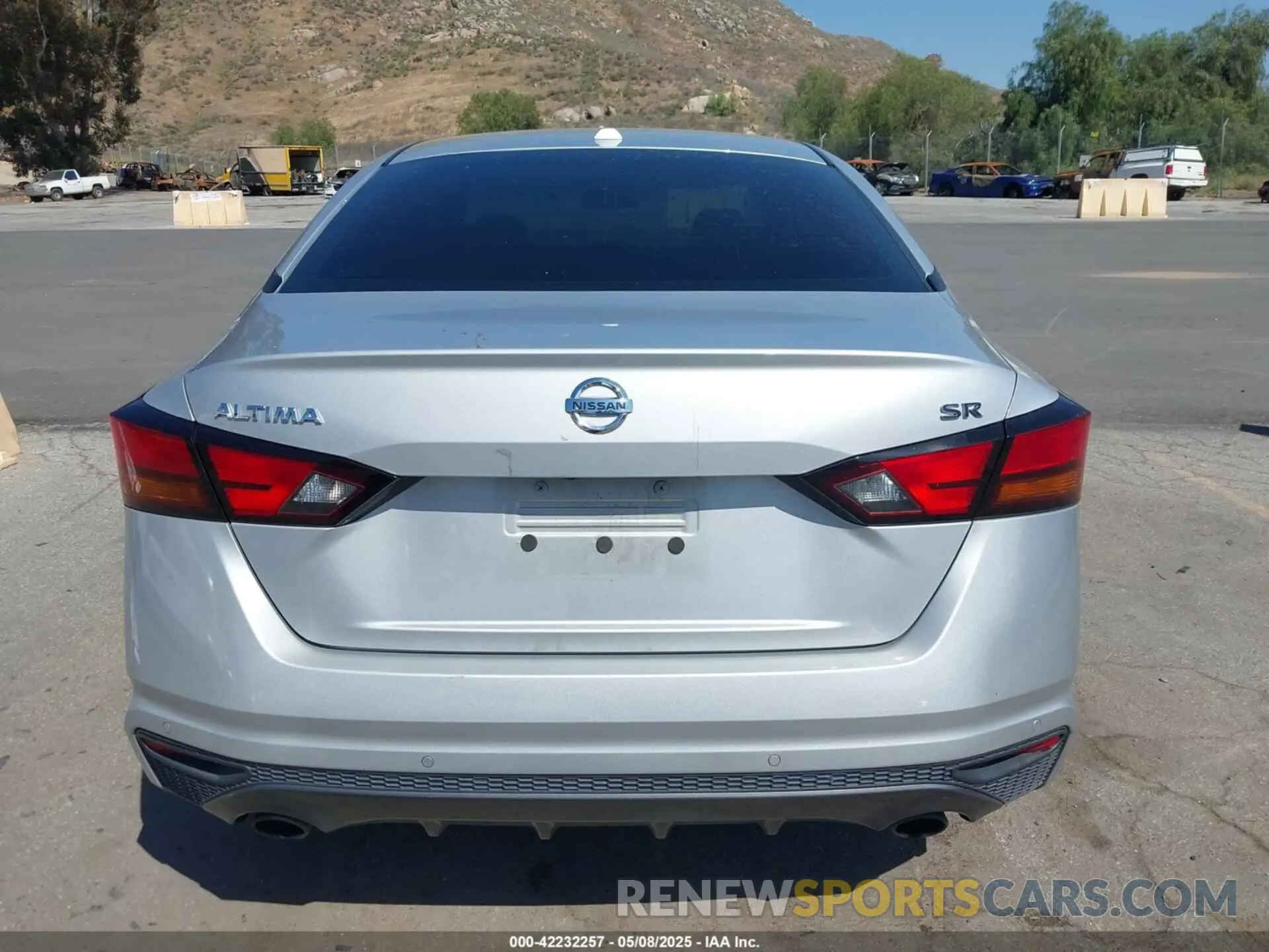 17 Photograph of a damaged car 1N4BL4CV8MN418271 NISSAN ALTIMA 2021