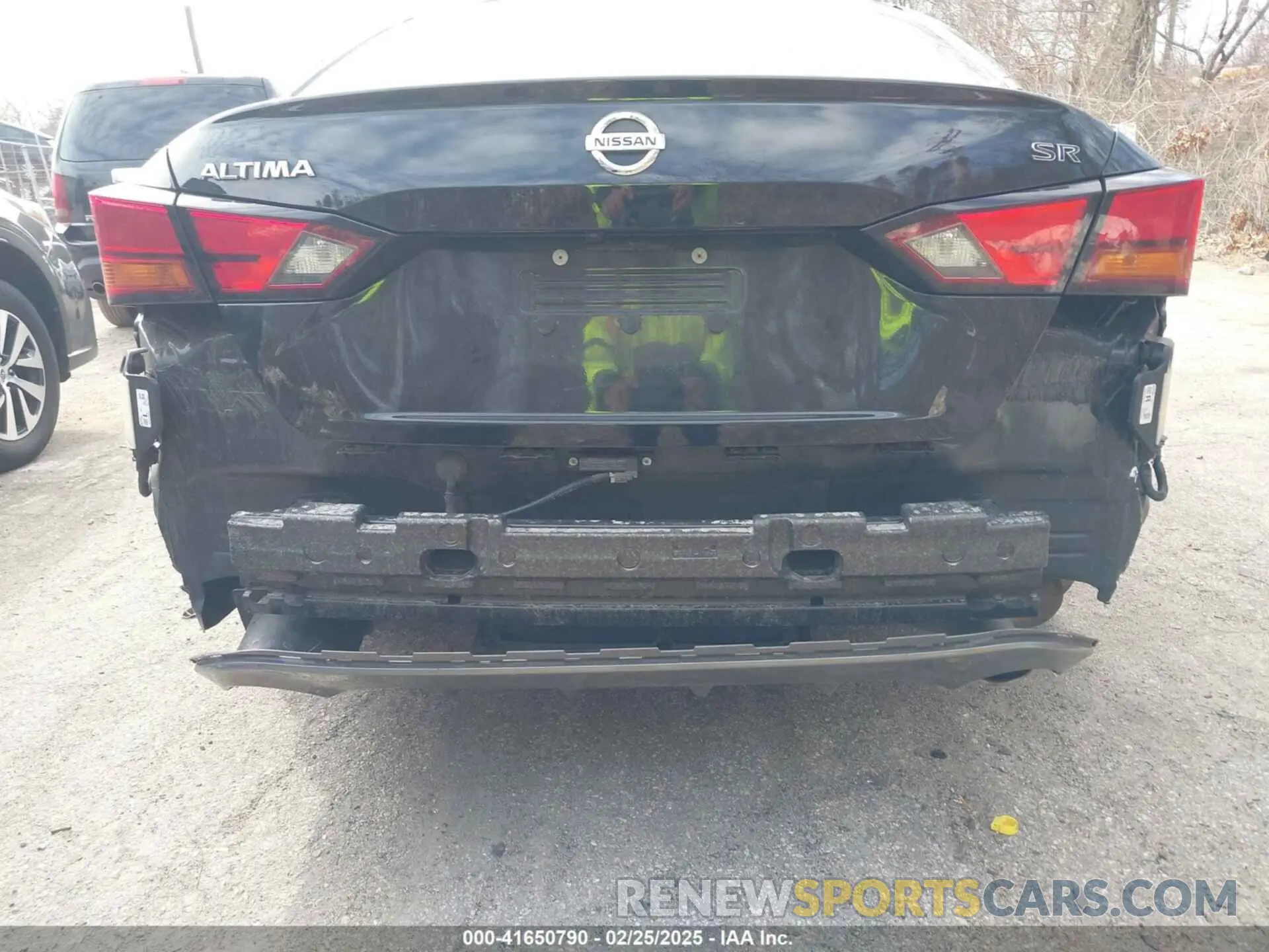 18 Photograph of a damaged car 1N4BL4CV9MN318101 NISSAN ALTIMA 2021
