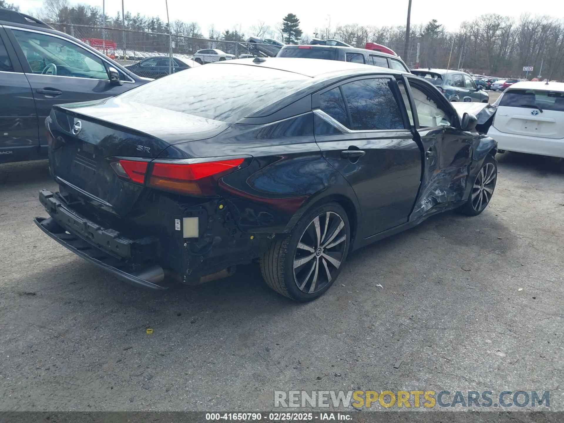4 Photograph of a damaged car 1N4BL4CV9MN318101 NISSAN ALTIMA 2021