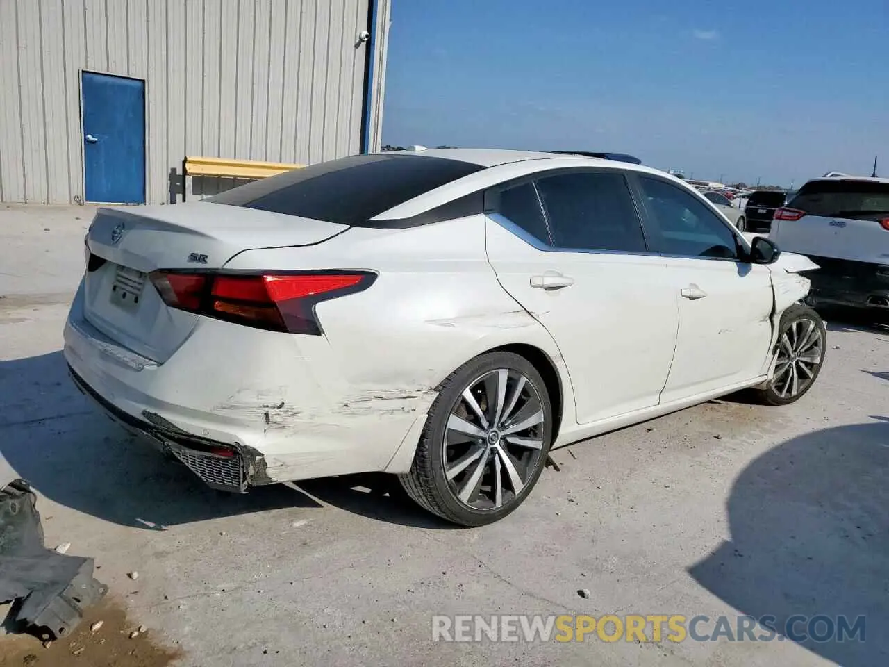 3 Photograph of a damaged car 1N4BL4CVXMN383006 NISSAN ALTIMA 2021