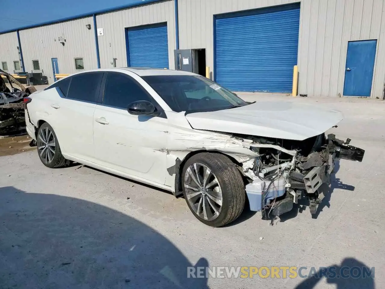 4 Photograph of a damaged car 1N4BL4CVXMN383006 NISSAN ALTIMA 2021