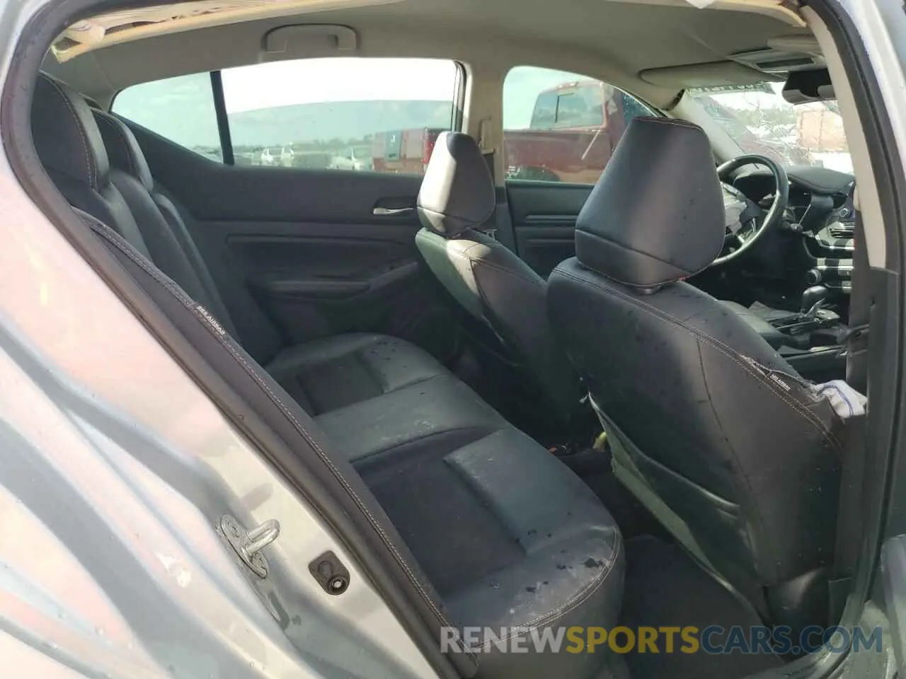 10 Photograph of a damaged car 1N4BL4CVXMN386598 NISSAN ALTIMA 2021