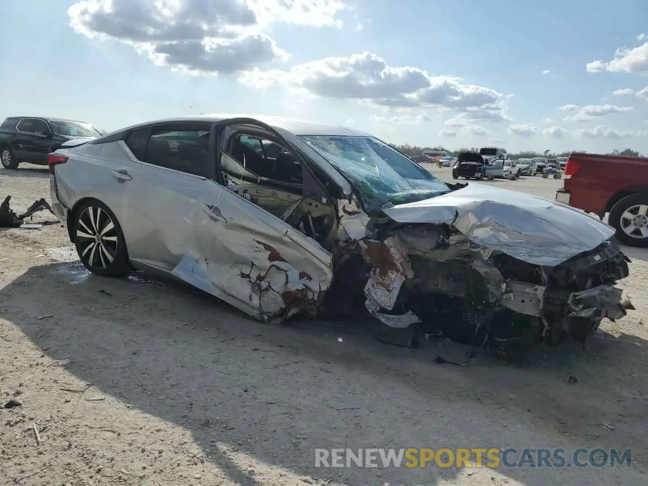 4 Photograph of a damaged car 1N4BL4CVXMN386598 NISSAN ALTIMA 2021