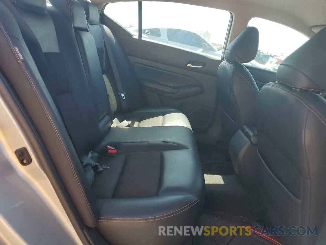 11 Photograph of a damaged car 1N4BL4CVXMN392191 NISSAN ALTIMA 2021