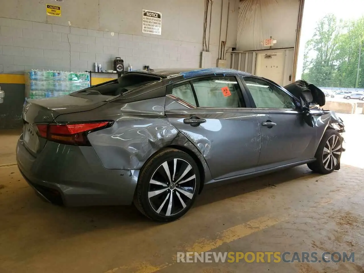 3 Photograph of a damaged car 1N4BL4CVXMN403447 NISSAN ALTIMA 2021
