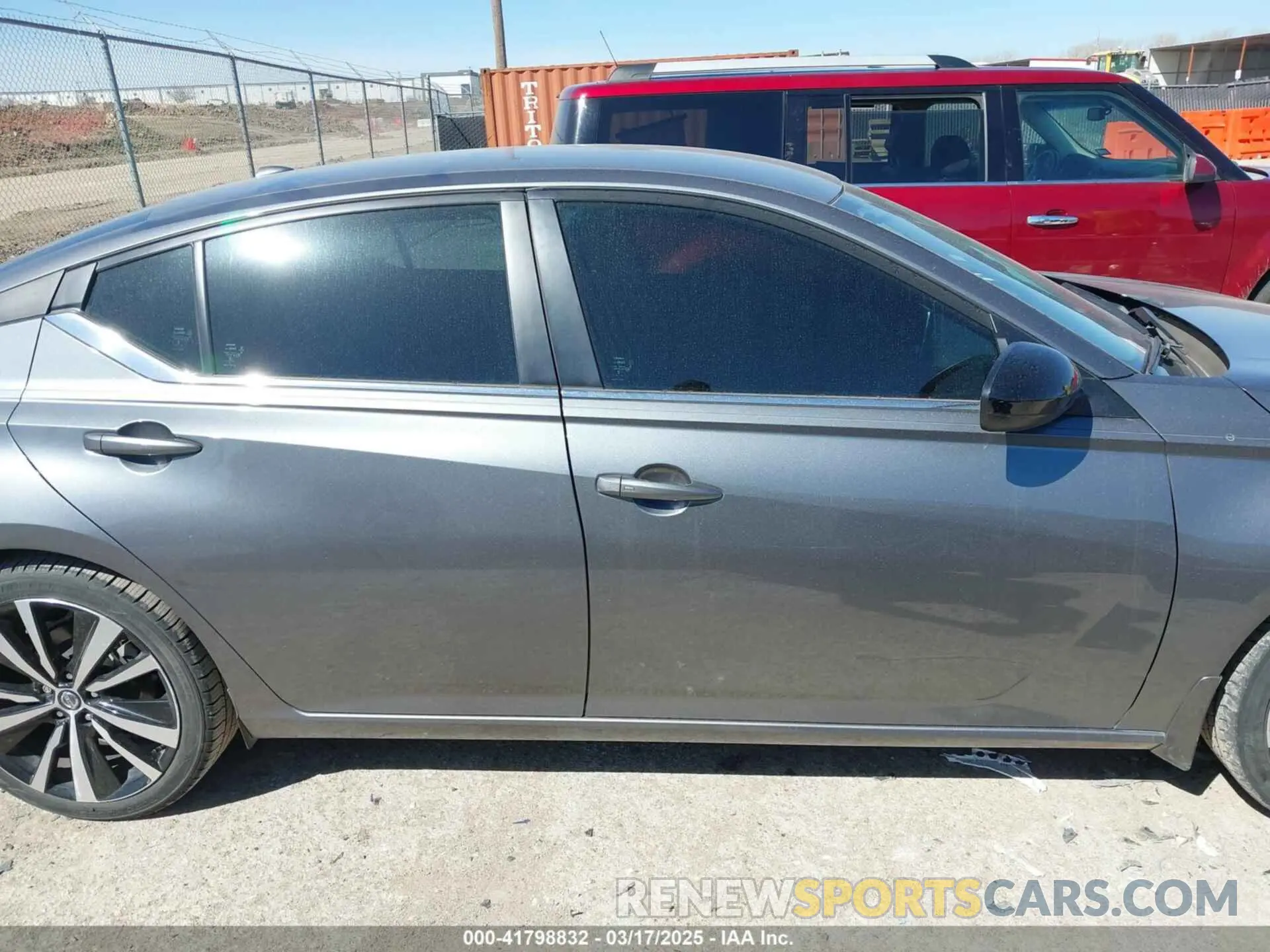 13 Photograph of a damaged car 1N4BL4CVXMN406672 NISSAN ALTIMA 2021