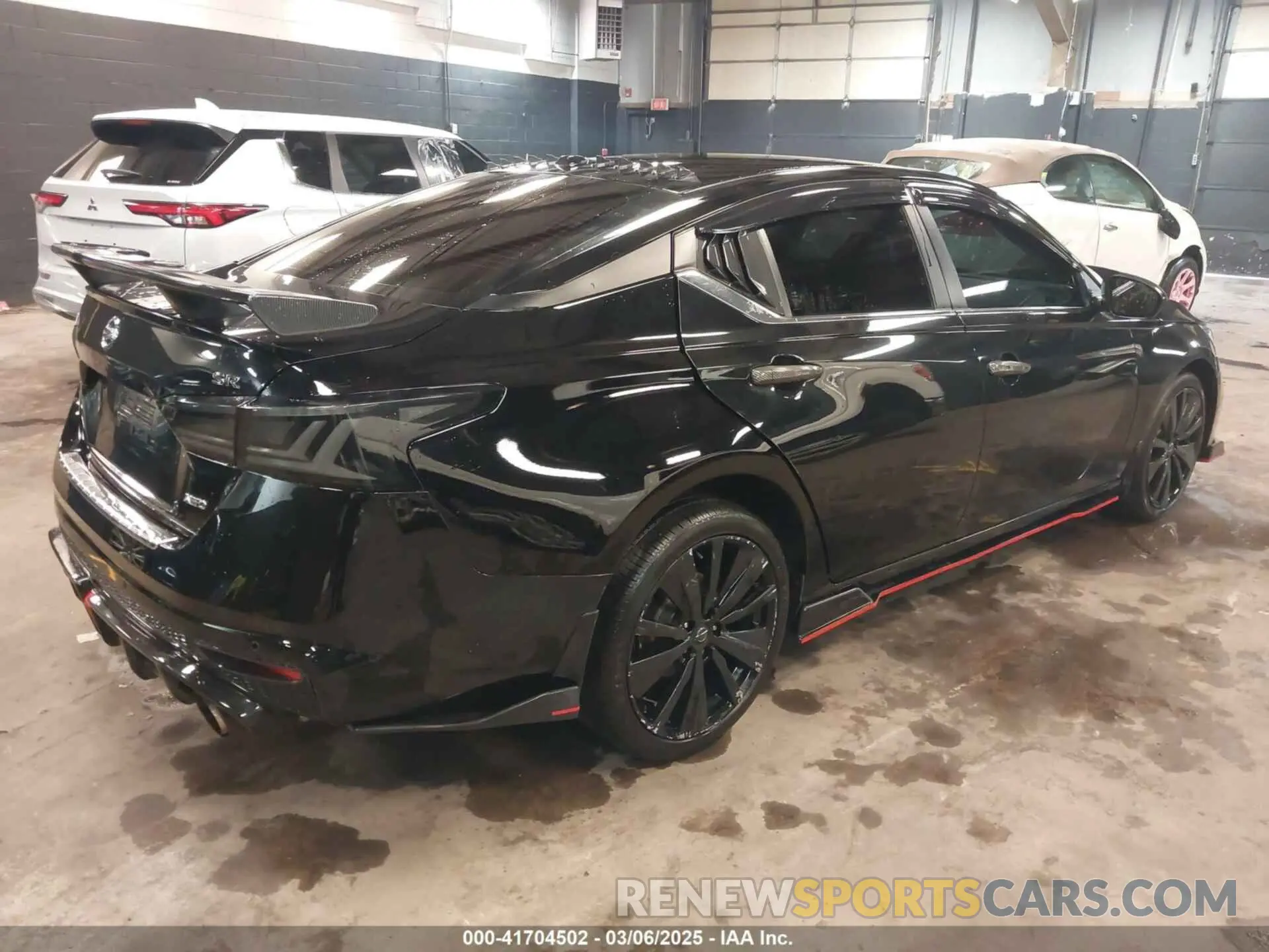4 Photograph of a damaged car 1N4BL4CW1MN331756 NISSAN ALTIMA 2021