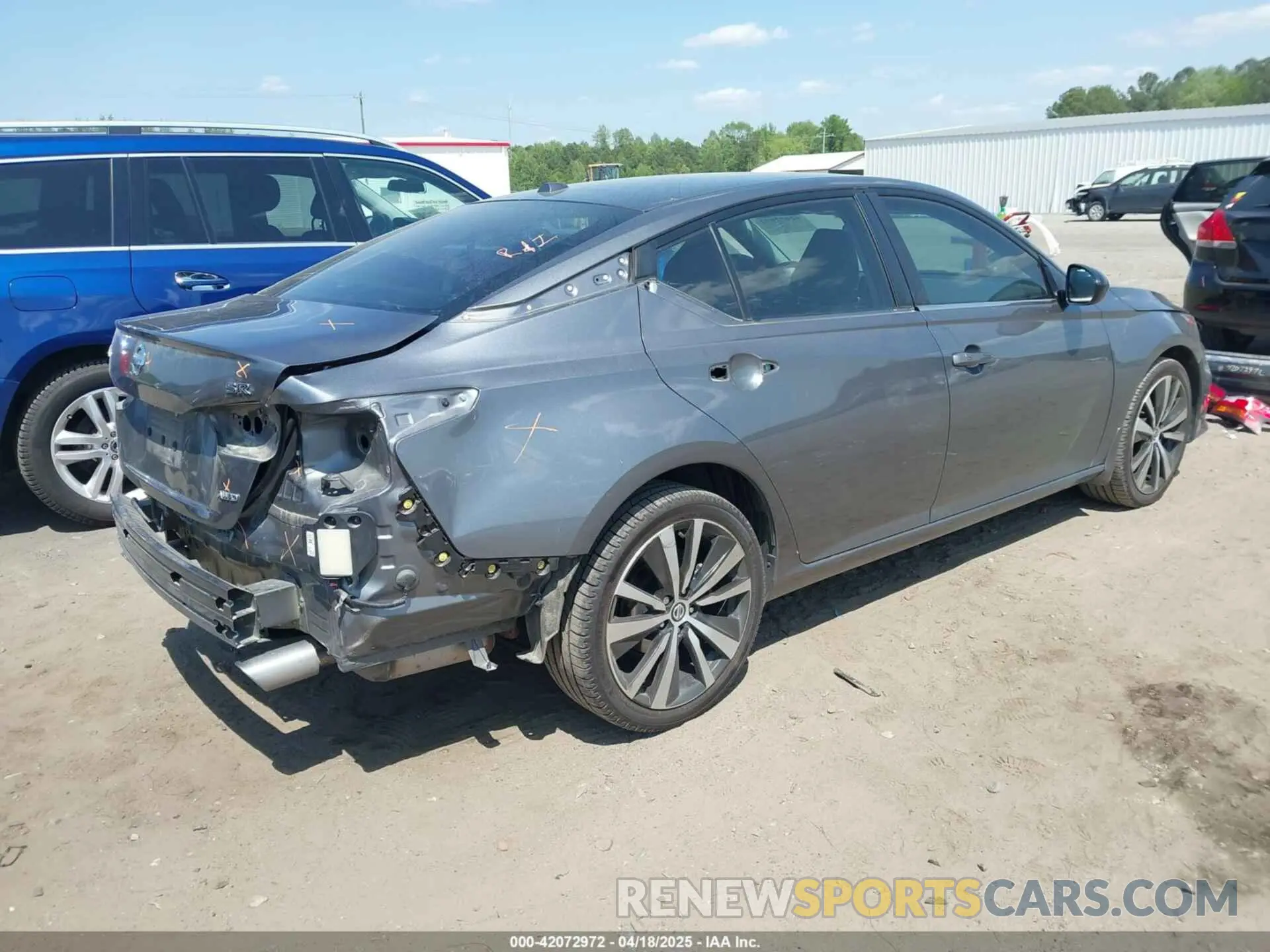 4 Photograph of a damaged car 1N4BL4CW2MN415360 NISSAN ALTIMA 2021