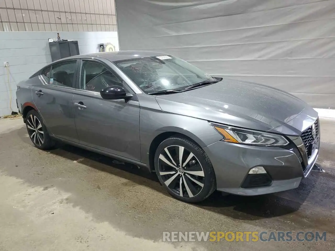 4 Photograph of a damaged car 1N4BL4CW3MN420518 NISSAN ALTIMA 2021