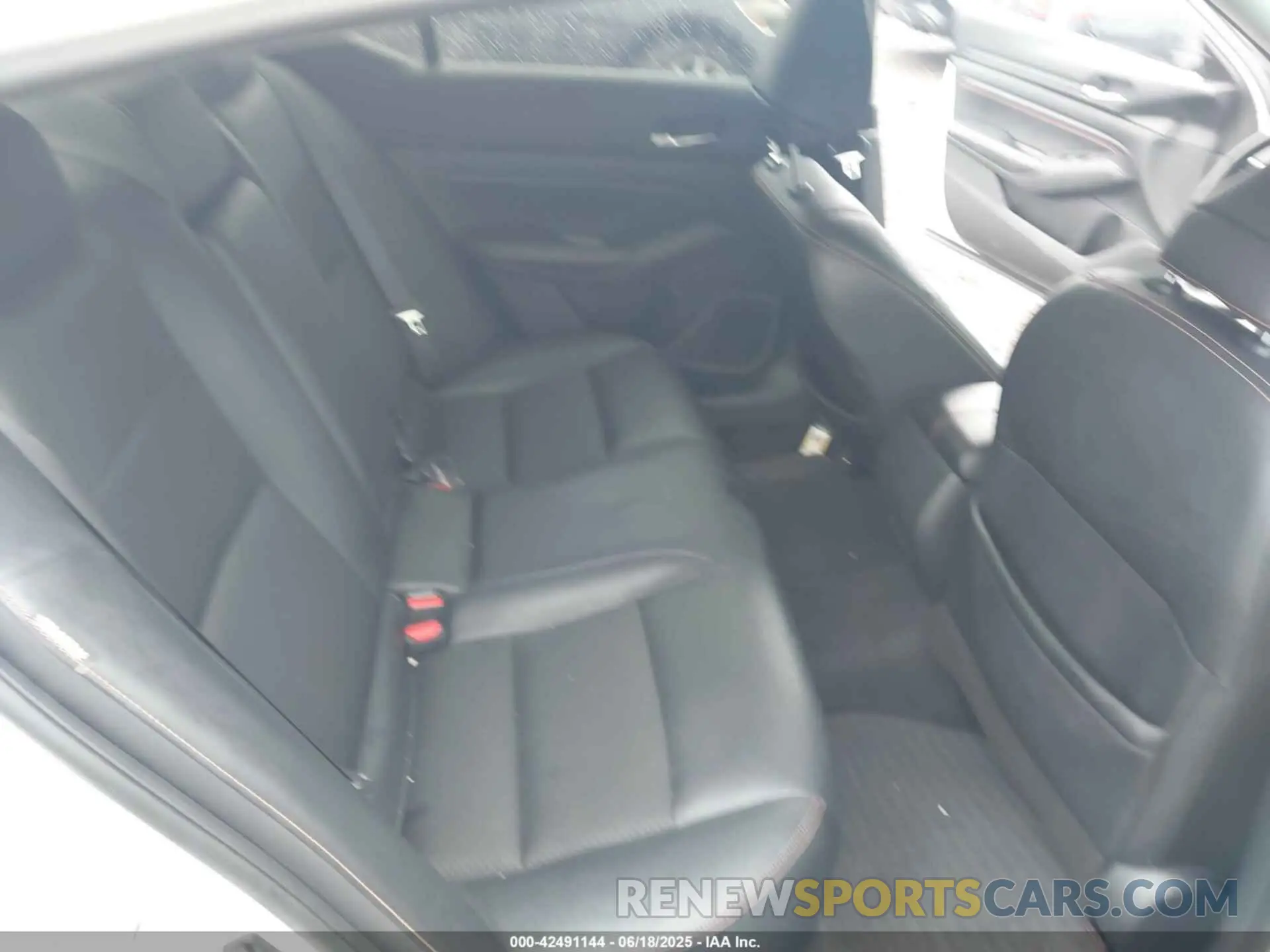 8 Photograph of a damaged car 1N4BL4CW5MN304172 NISSAN ALTIMA 2021