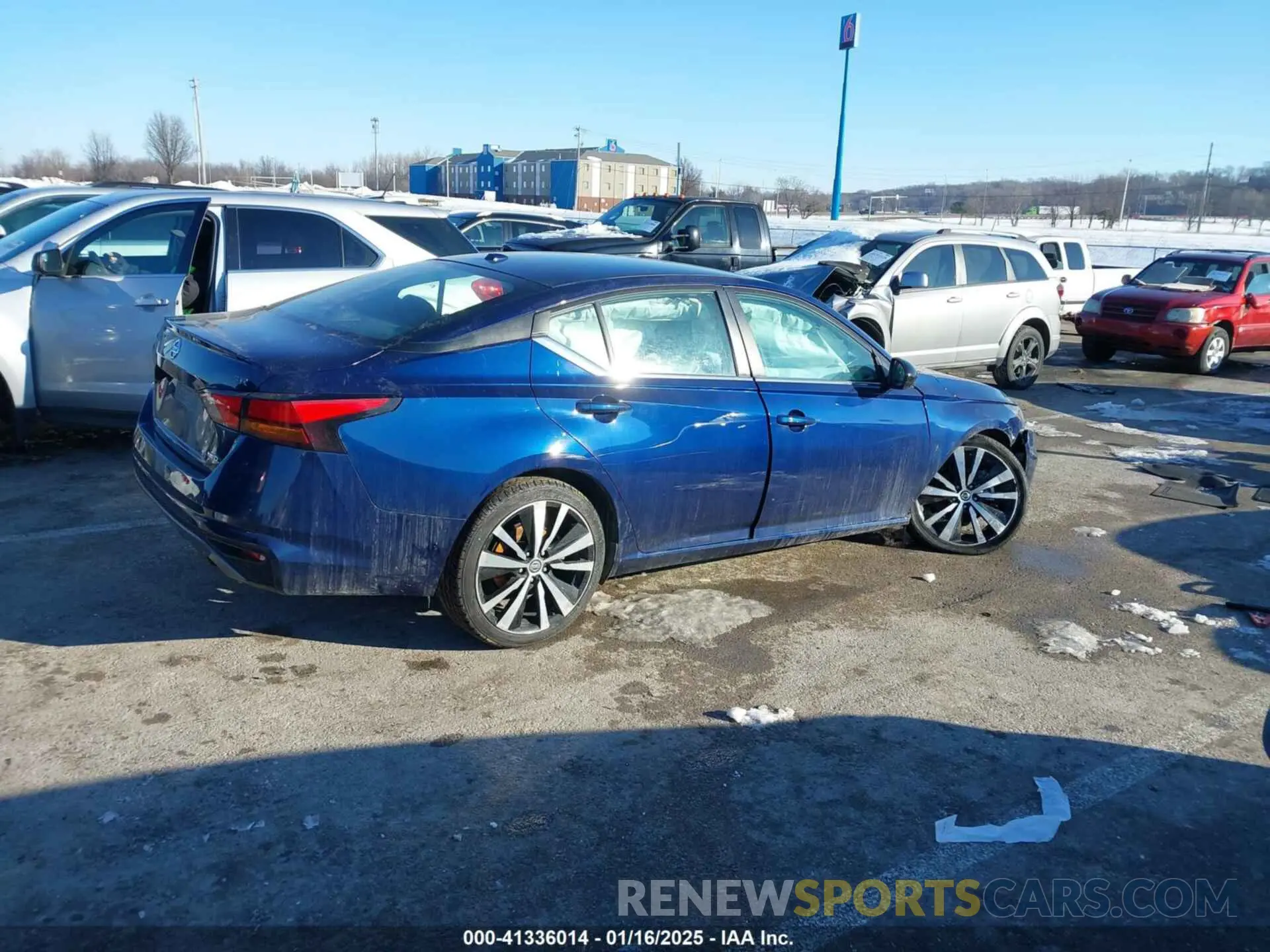 13 Photograph of a damaged car 1N4BL4CW7MN312595 NISSAN ALTIMA 2021