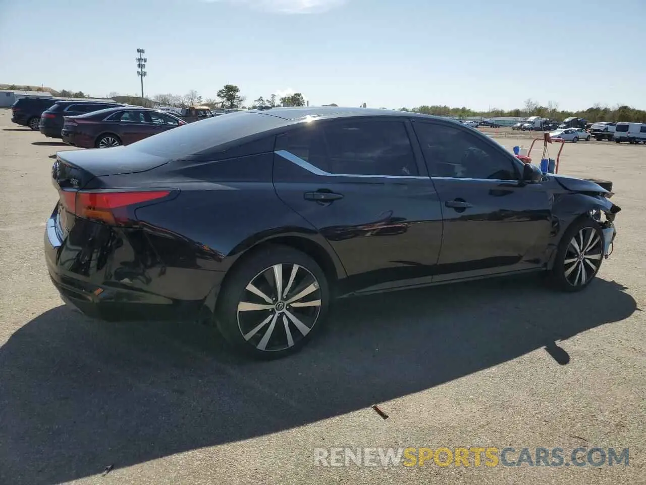 3 Photograph of a damaged car 1N4BL4CW7MN397003 NISSAN ALTIMA 2021