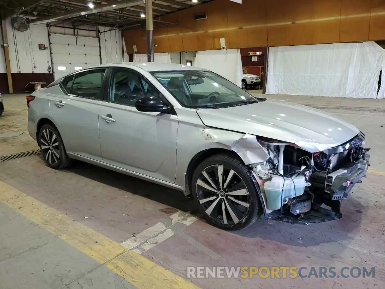 4 Photograph of a damaged car 1N4BL4CW8MN324884 NISSAN ALTIMA 2021