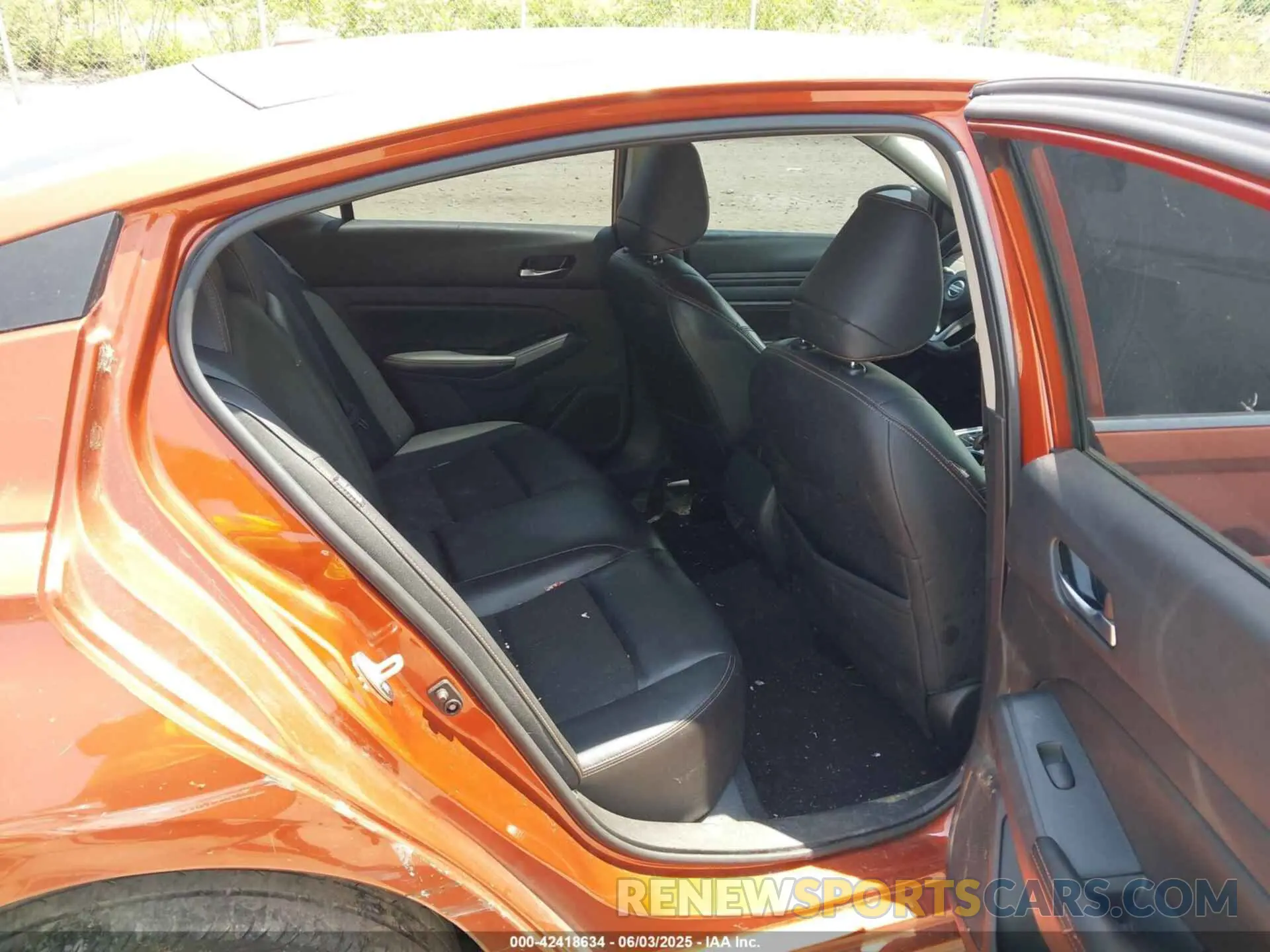 8 Photograph of a damaged car 1N4BL4CWXMN354467 NISSAN ALTIMA 2021