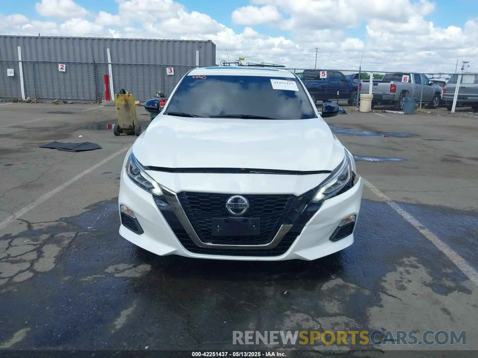 12 Photograph of a damaged car 1N4BL4CWXMN401139 NISSAN ALTIMA 2021