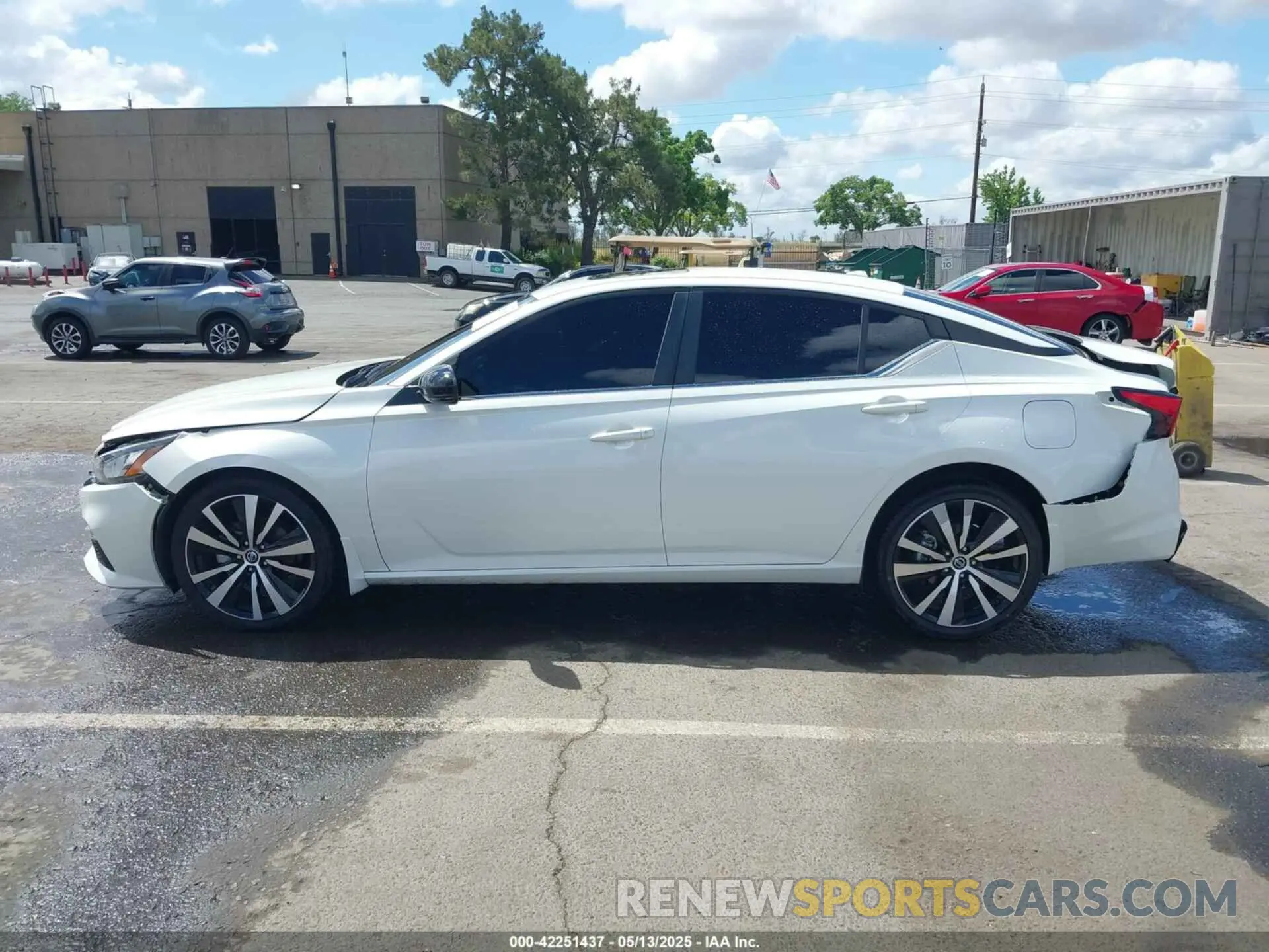14 Photograph of a damaged car 1N4BL4CWXMN401139 NISSAN ALTIMA 2021