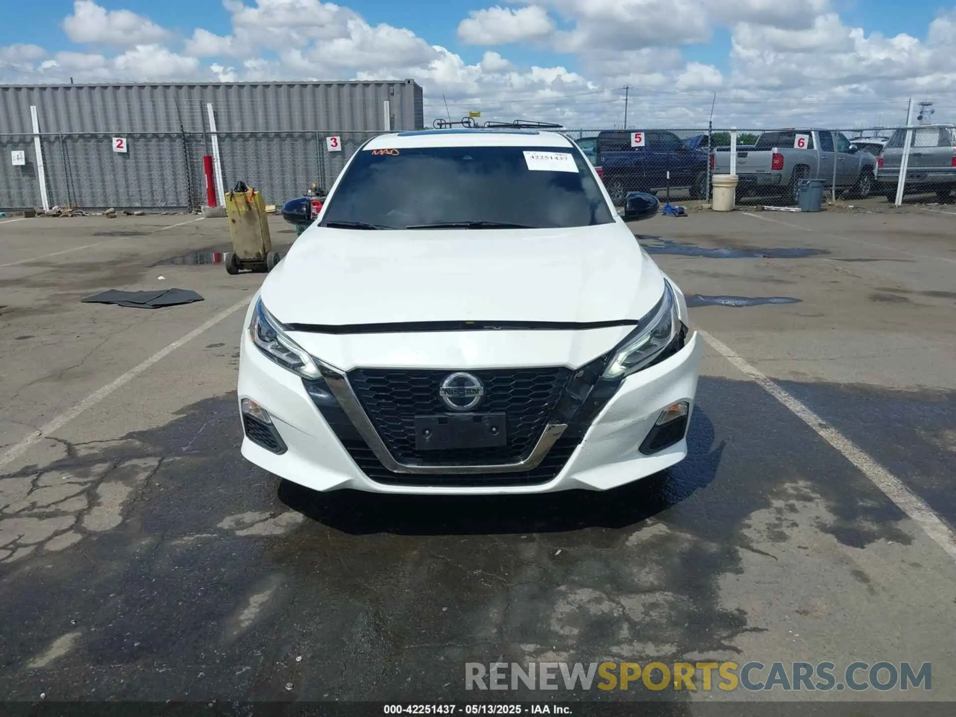 17 Photograph of a damaged car 1N4BL4CWXMN401139 NISSAN ALTIMA 2021