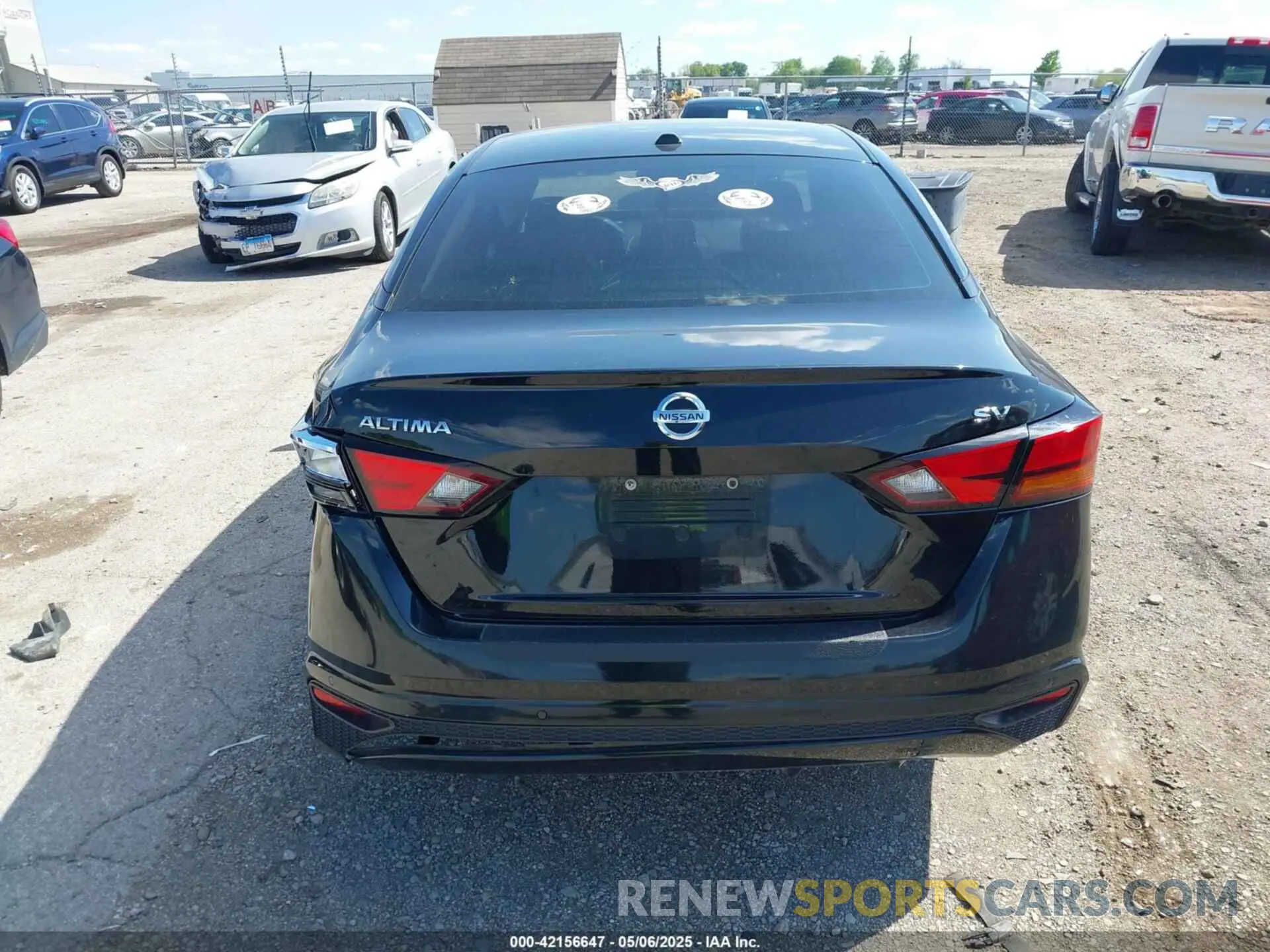 17 Photograph of a damaged car 1N4BL4DV0MN360123 NISSAN ALTIMA 2021