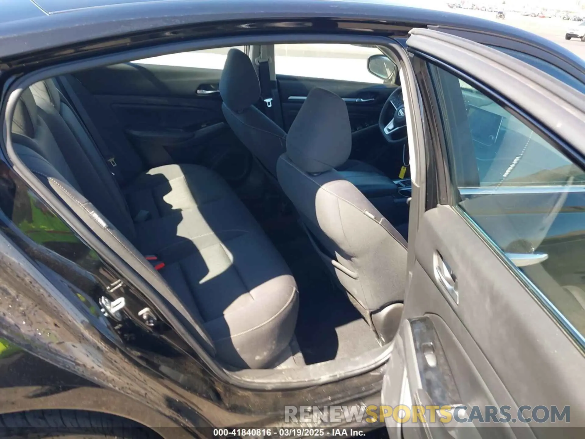 8 Photograph of a damaged car 1N4BL4DV0MN360493 NISSAN ALTIMA 2021