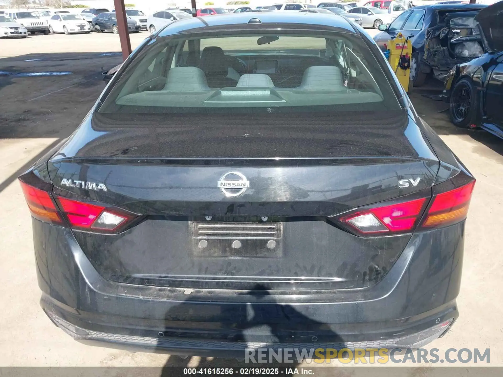 17 Photograph of a damaged car 1N4BL4DV0MN378783 NISSAN ALTIMA 2021
