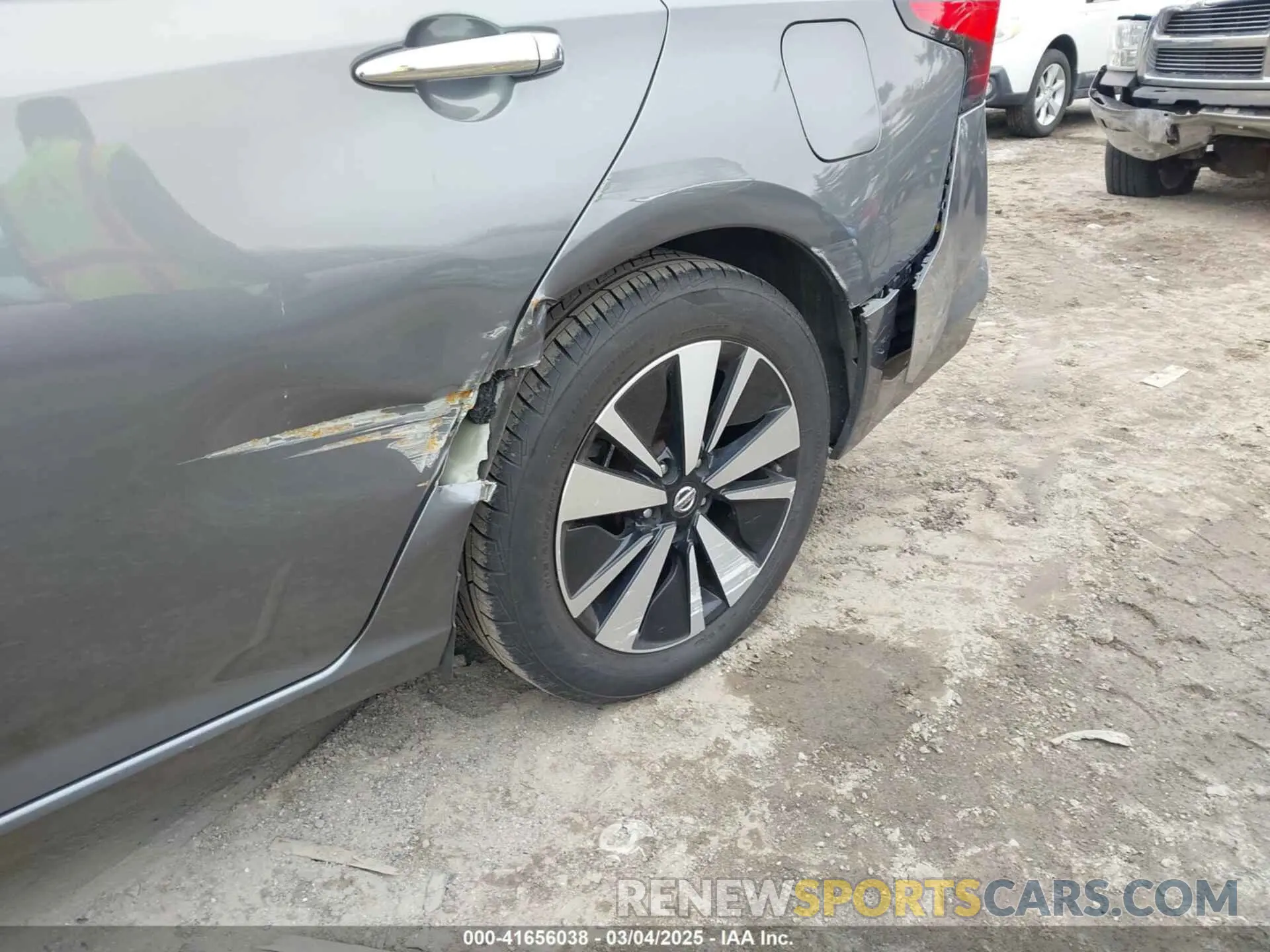 19 Photograph of a damaged car 1N4BL4DV0MN395888 NISSAN ALTIMA 2021