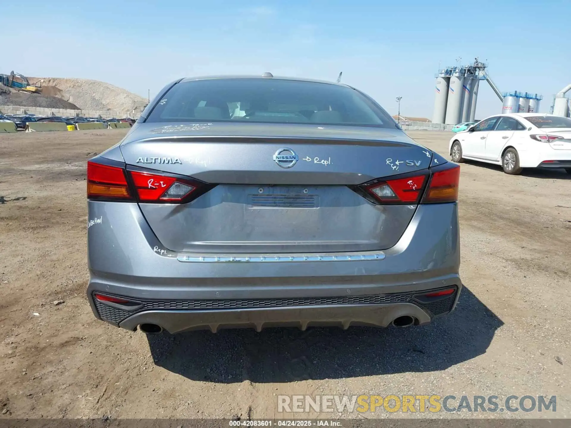 16 Photograph of a damaged car 1N4BL4DV1MN310265 NISSAN ALTIMA 2021