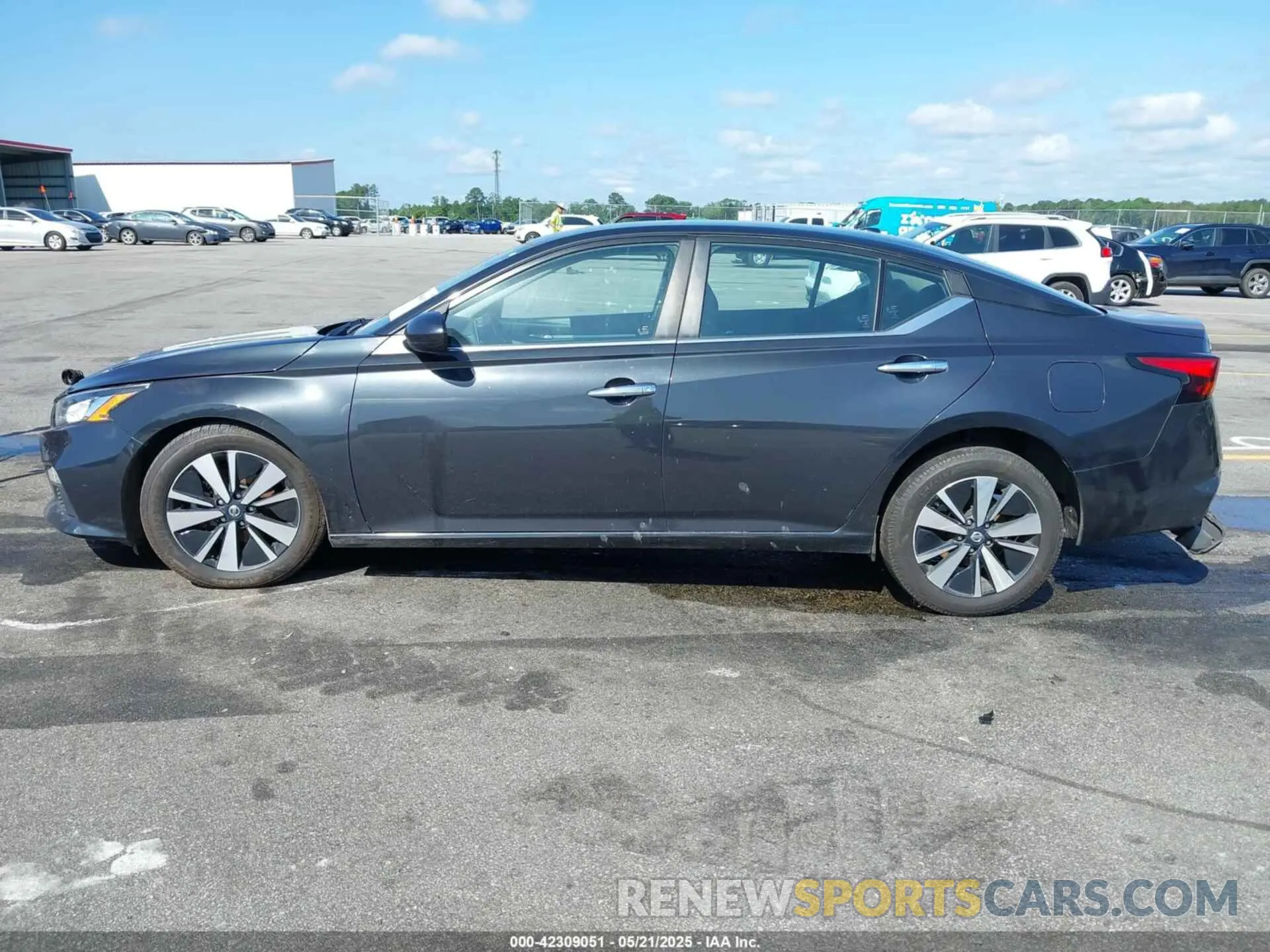 14 Photograph of a damaged car 1N4BL4DV1MN359241 NISSAN ALTIMA 2021