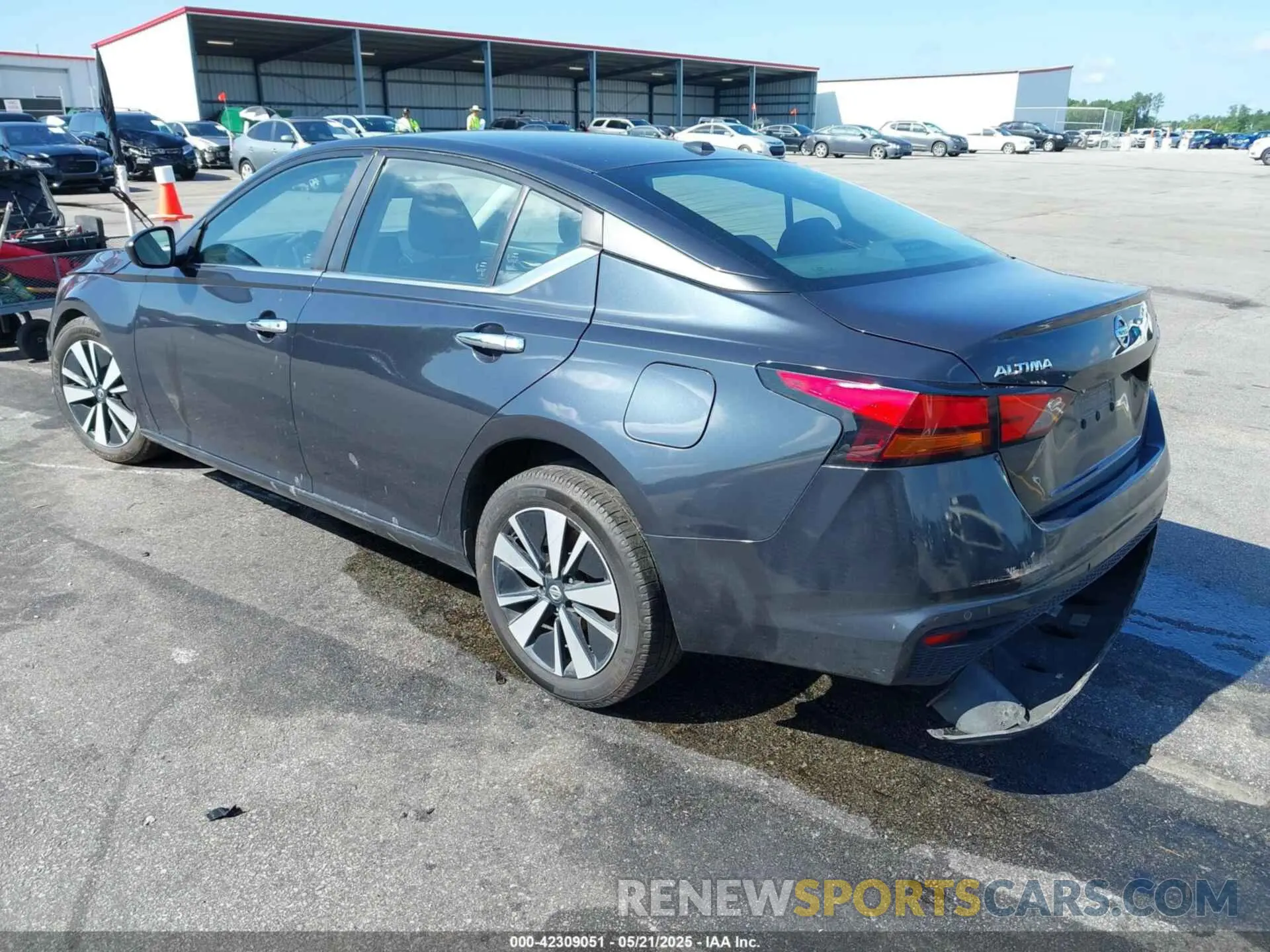 3 Photograph of a damaged car 1N4BL4DV1MN359241 NISSAN ALTIMA 2021