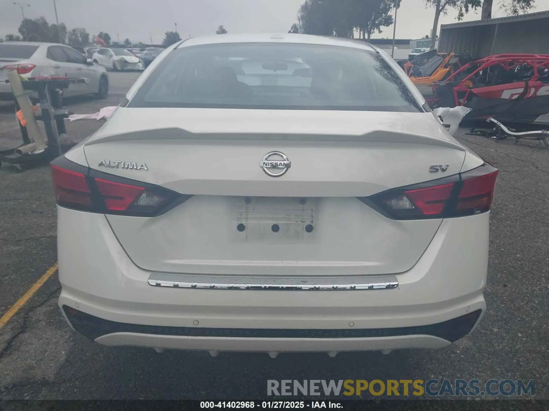 17 Photograph of a damaged car 1N4BL4DV1MN378033 NISSAN ALTIMA 2021