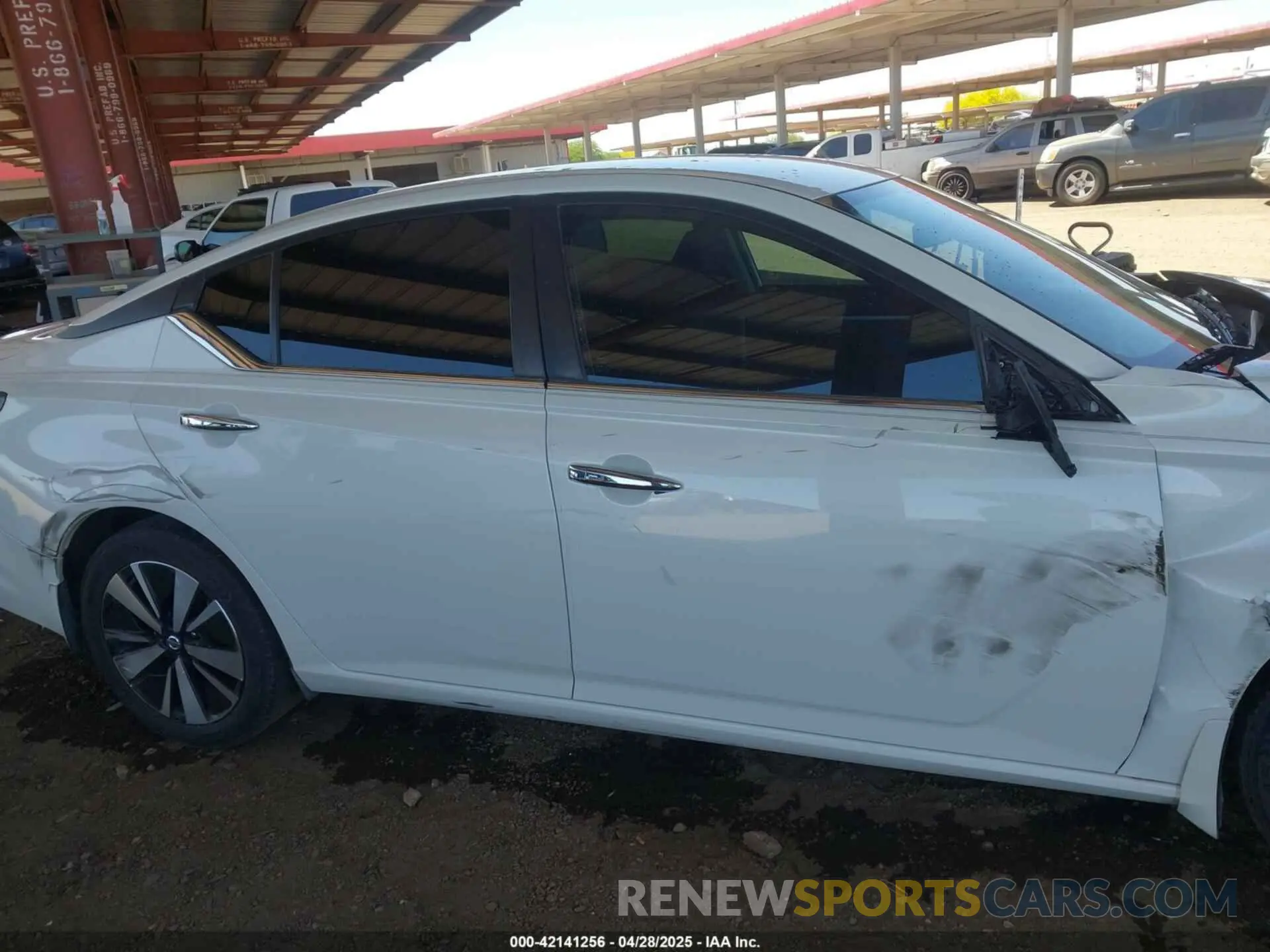 13 Photograph of a damaged car 1N4BL4DV1MN409362 NISSAN ALTIMA 2021