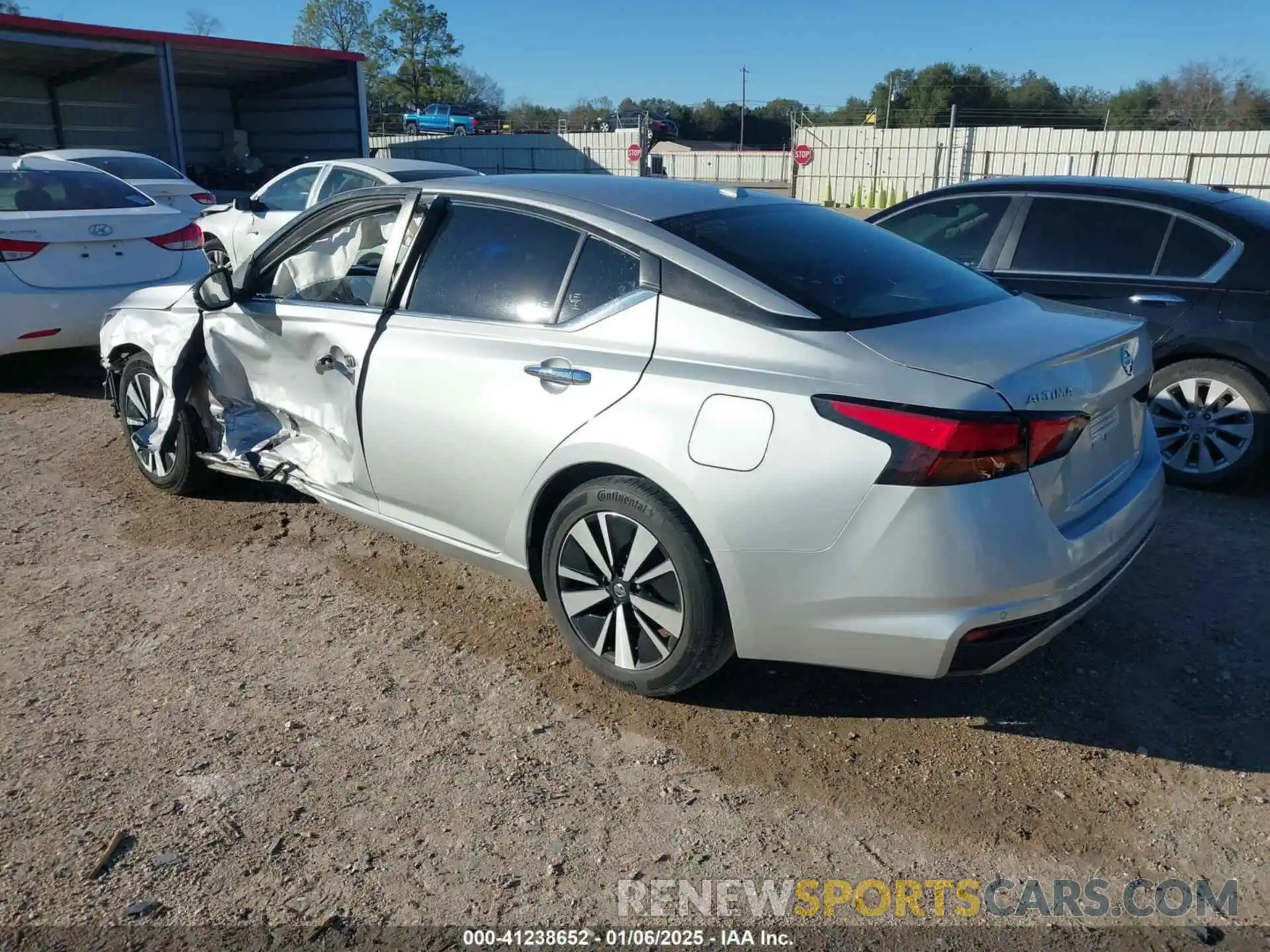 3 Photograph of a damaged car 1N4BL4DV2MN333294 NISSAN ALTIMA 2021