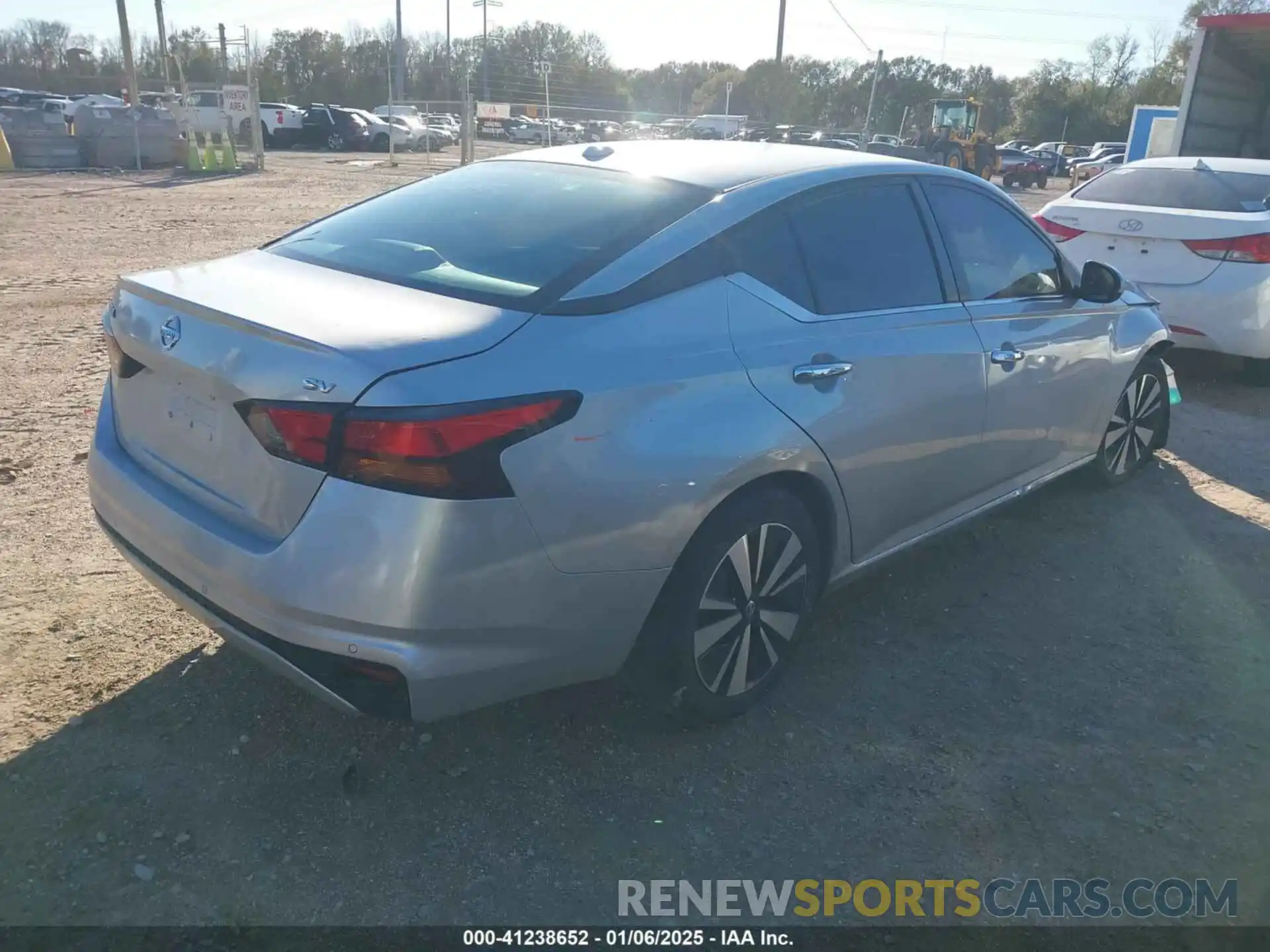 4 Photograph of a damaged car 1N4BL4DV2MN333294 NISSAN ALTIMA 2021